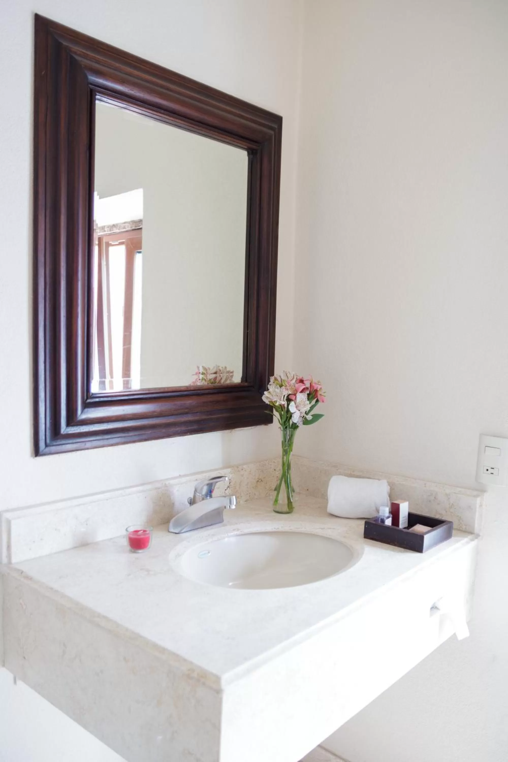 Bathroom in Mision Catedral Morelia