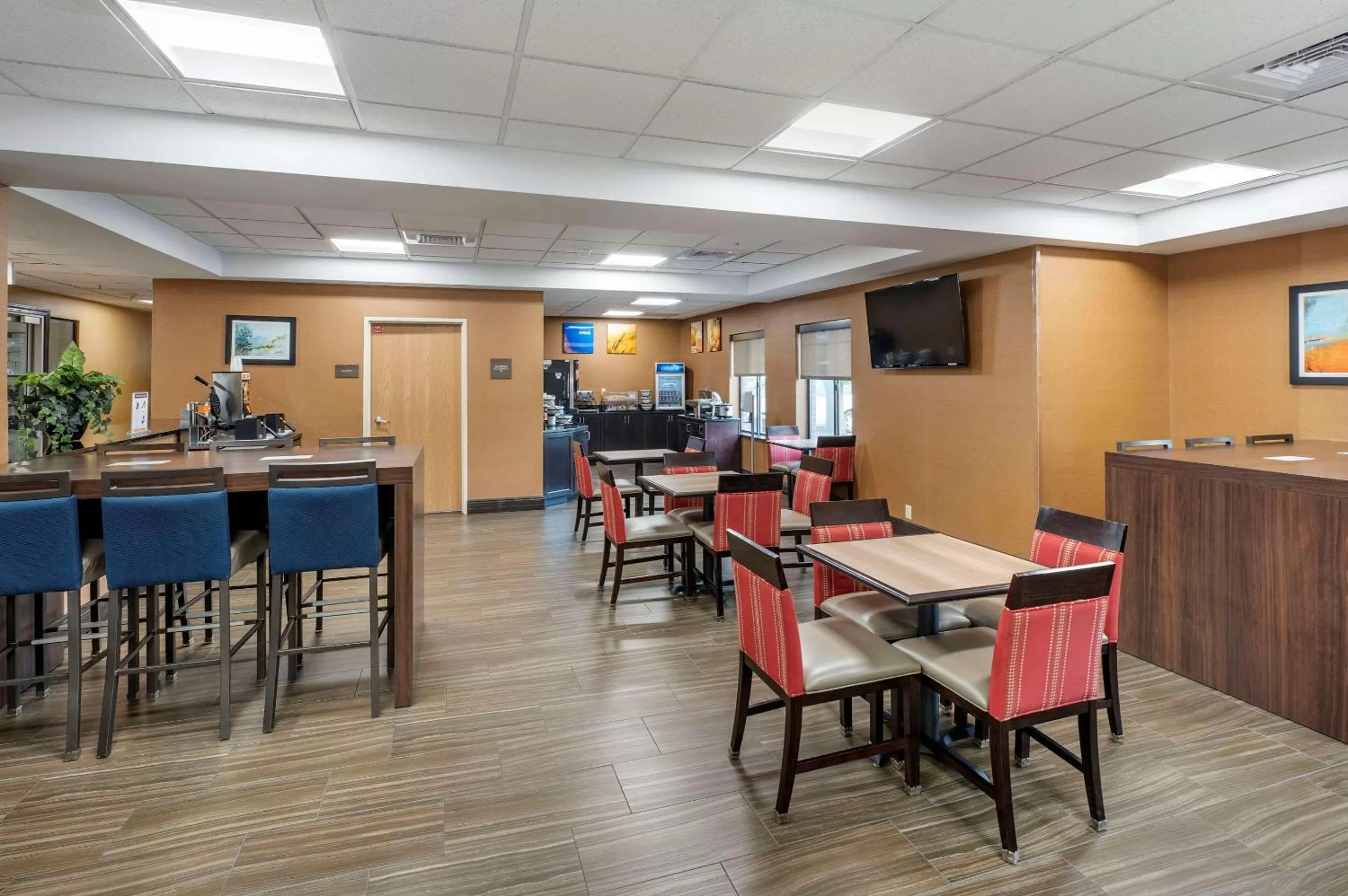 Restaurant/places to eat in Comfort Inn Indianapolis East