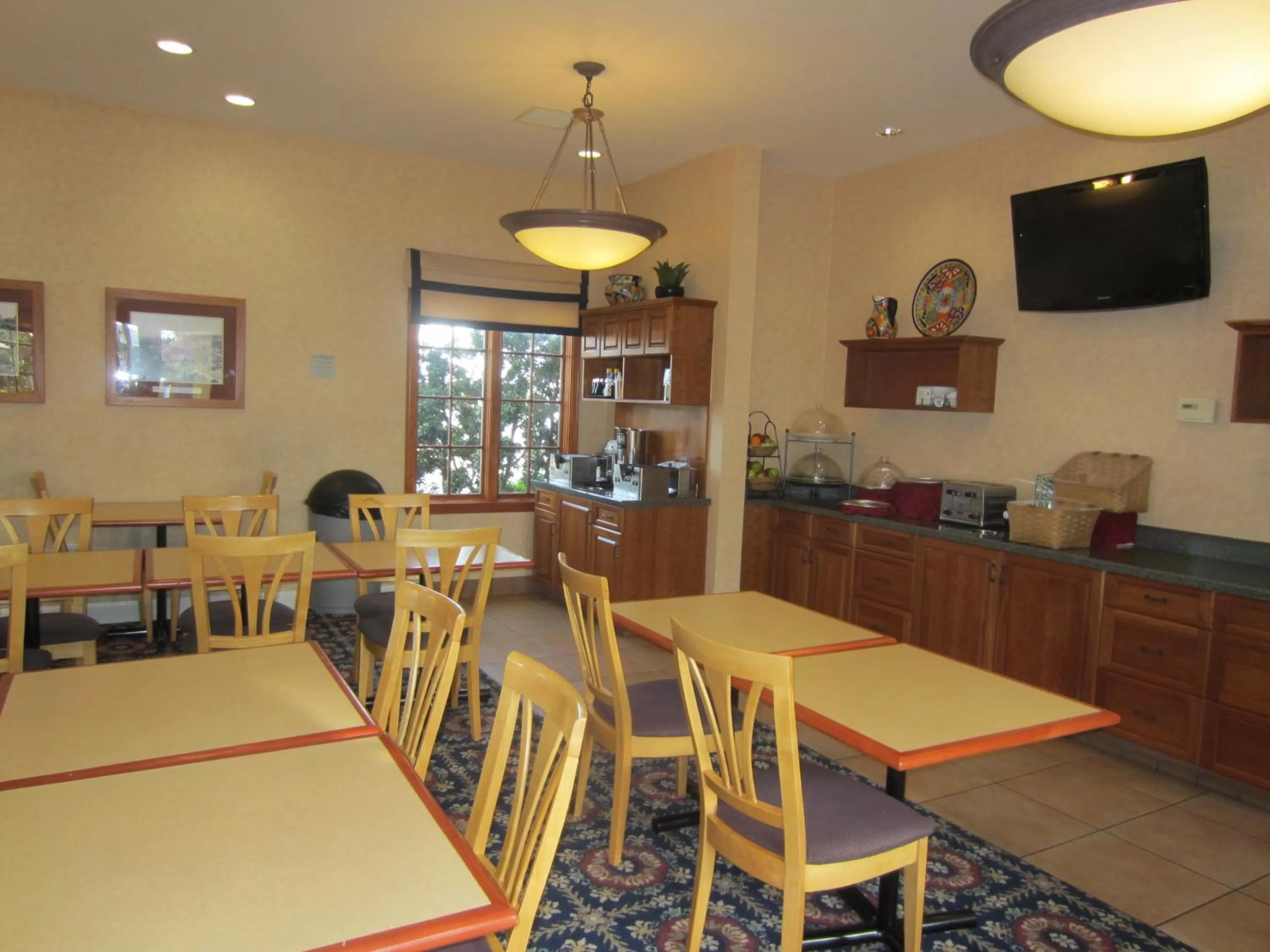 Restaurant/places to eat in Old Town Inn