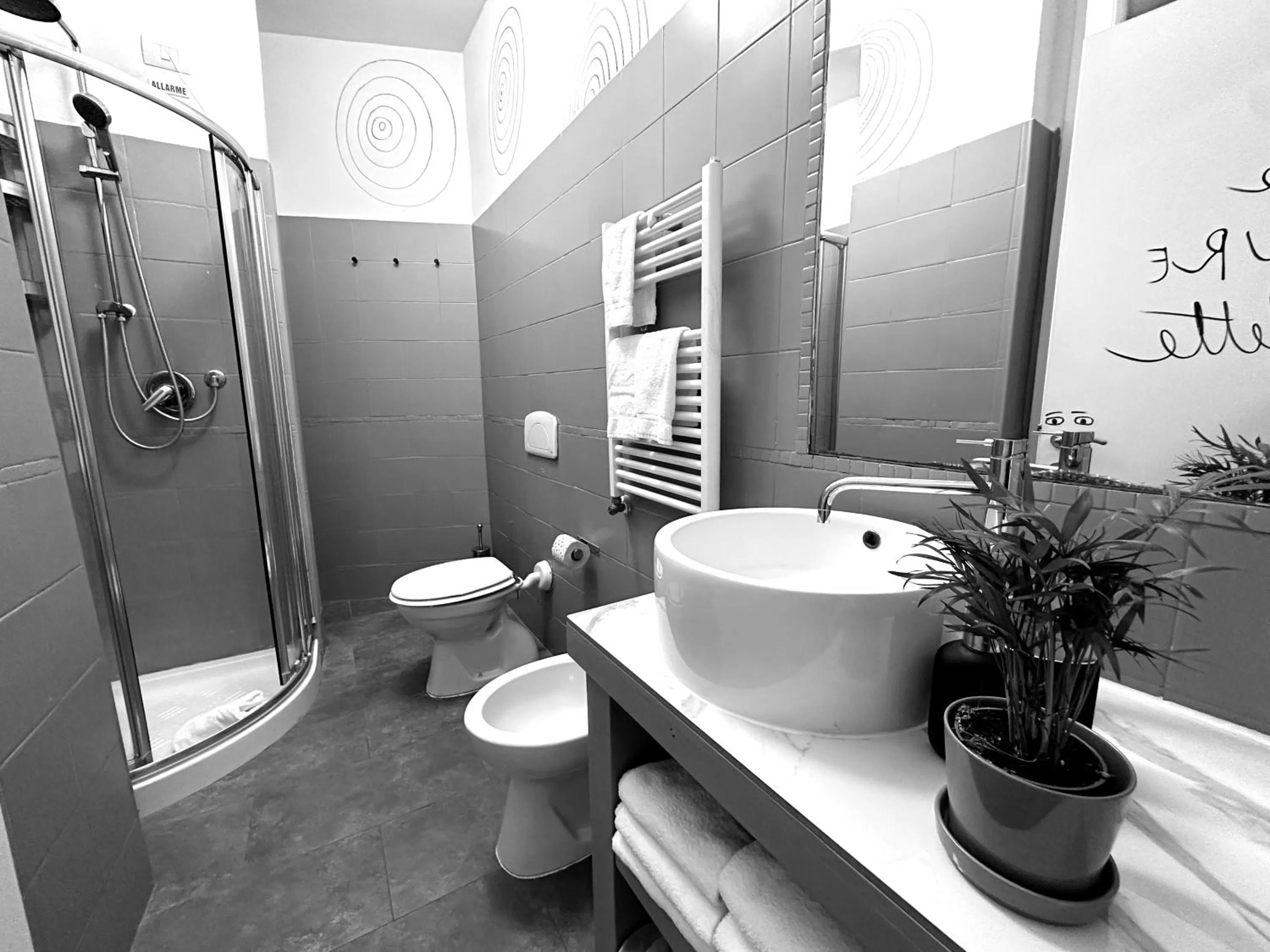 Shower in Boutique Hotel Novecento