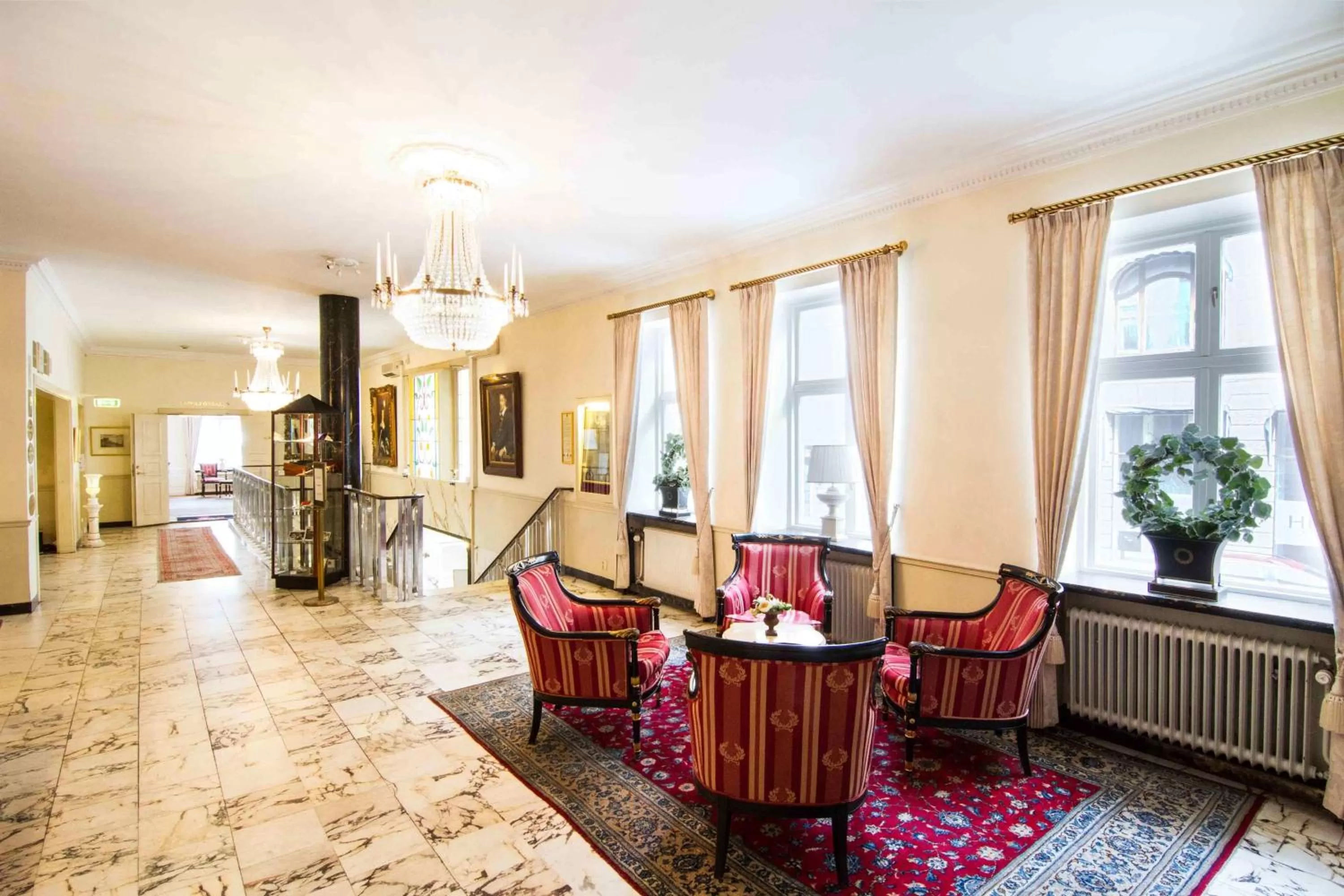 Lobby or reception in Mayfair Hotel Tunneln