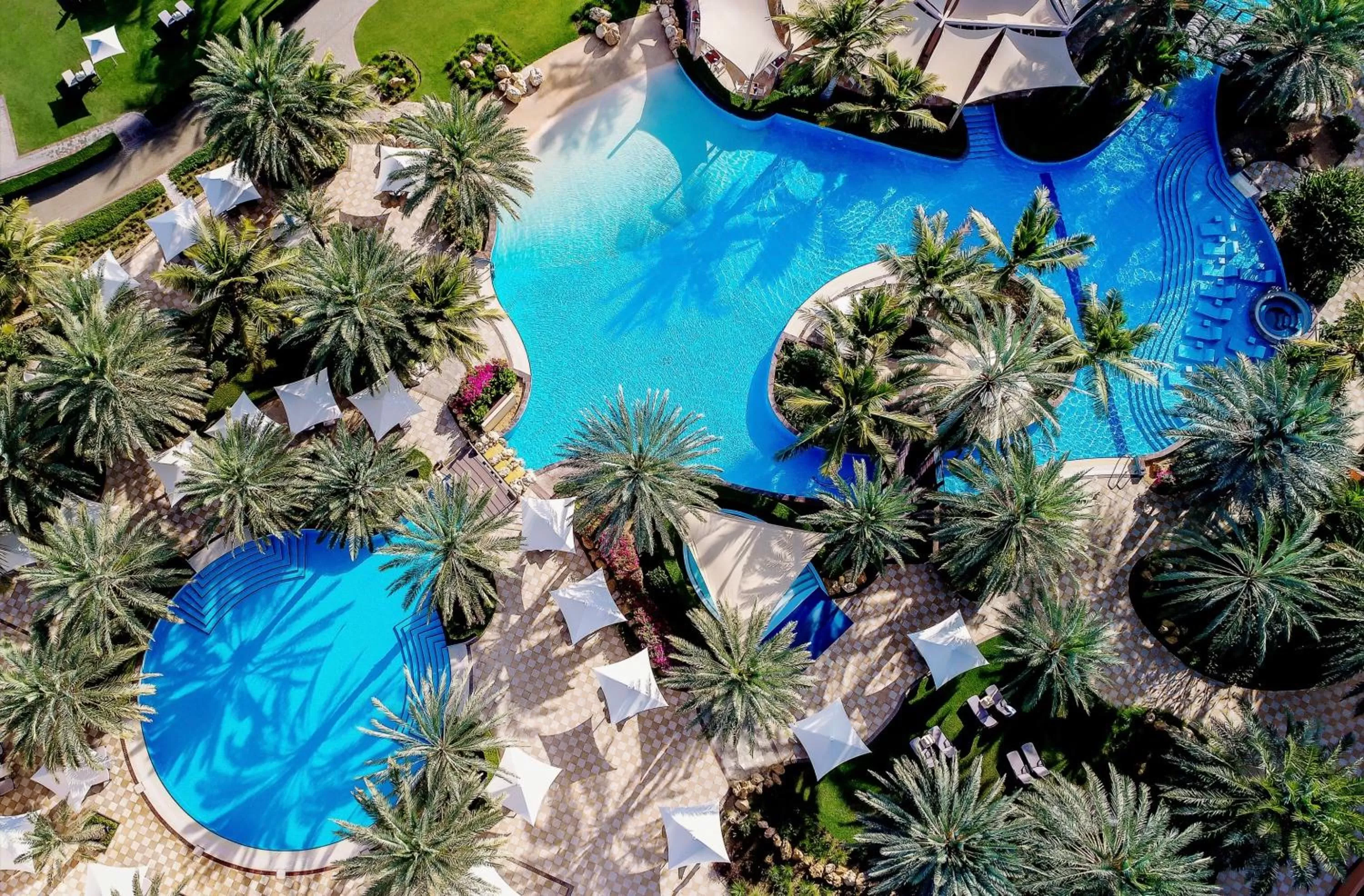 Swimming pool in Shangri-La Barr Al Jissah, Muscat