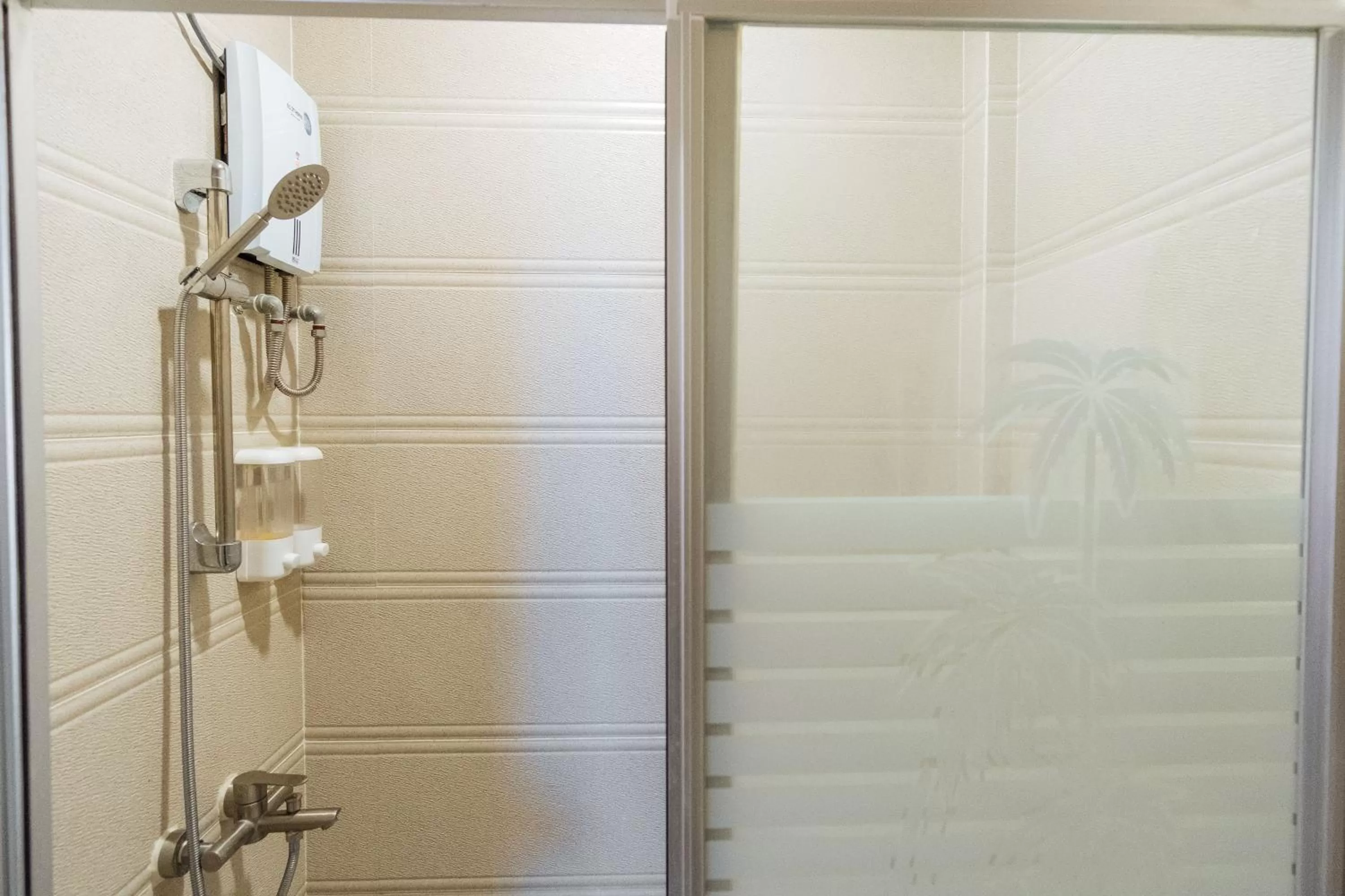 Shower in Northpointe Residences