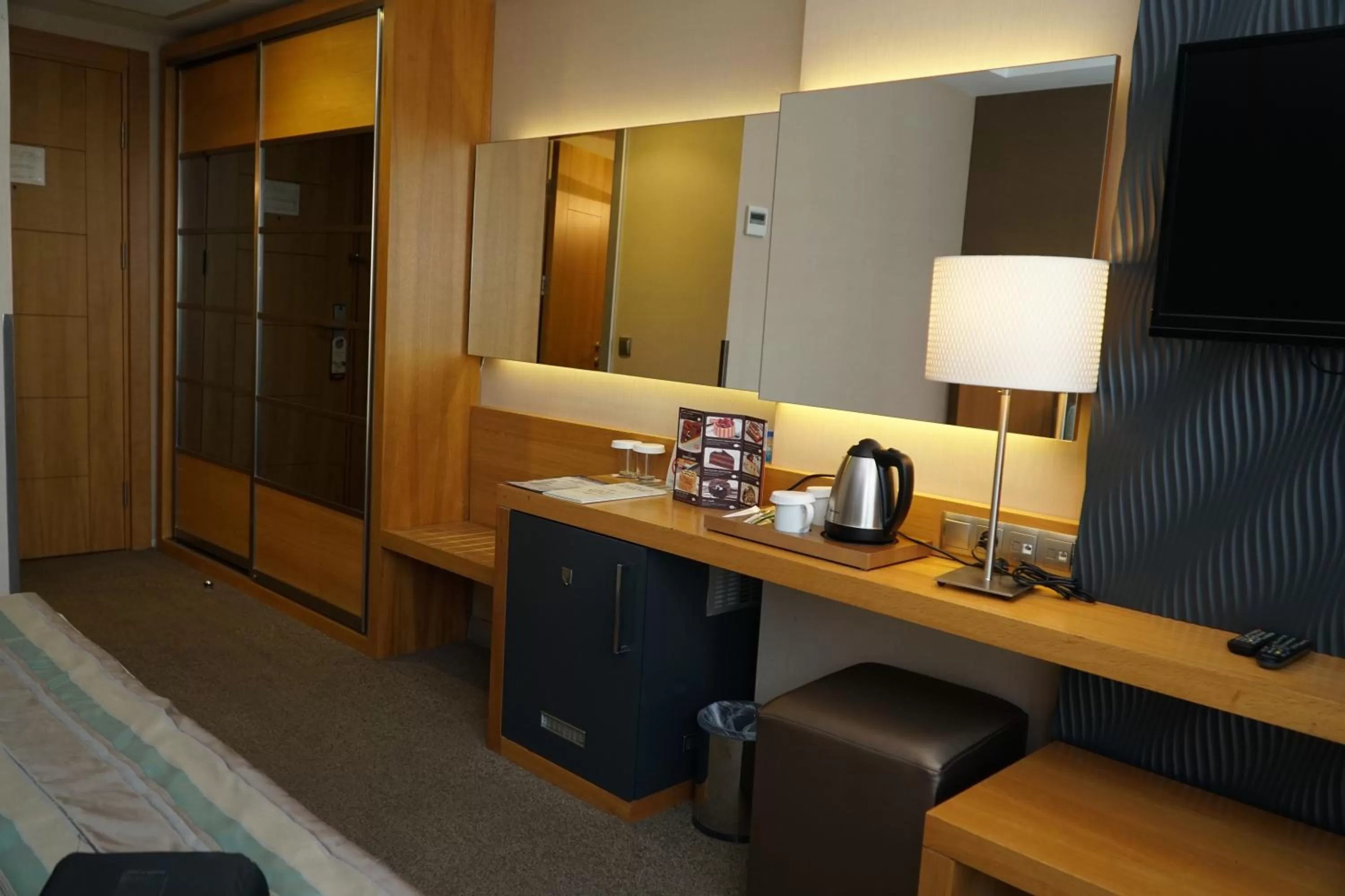 Coffee/tea facilities in Efeler Hotel