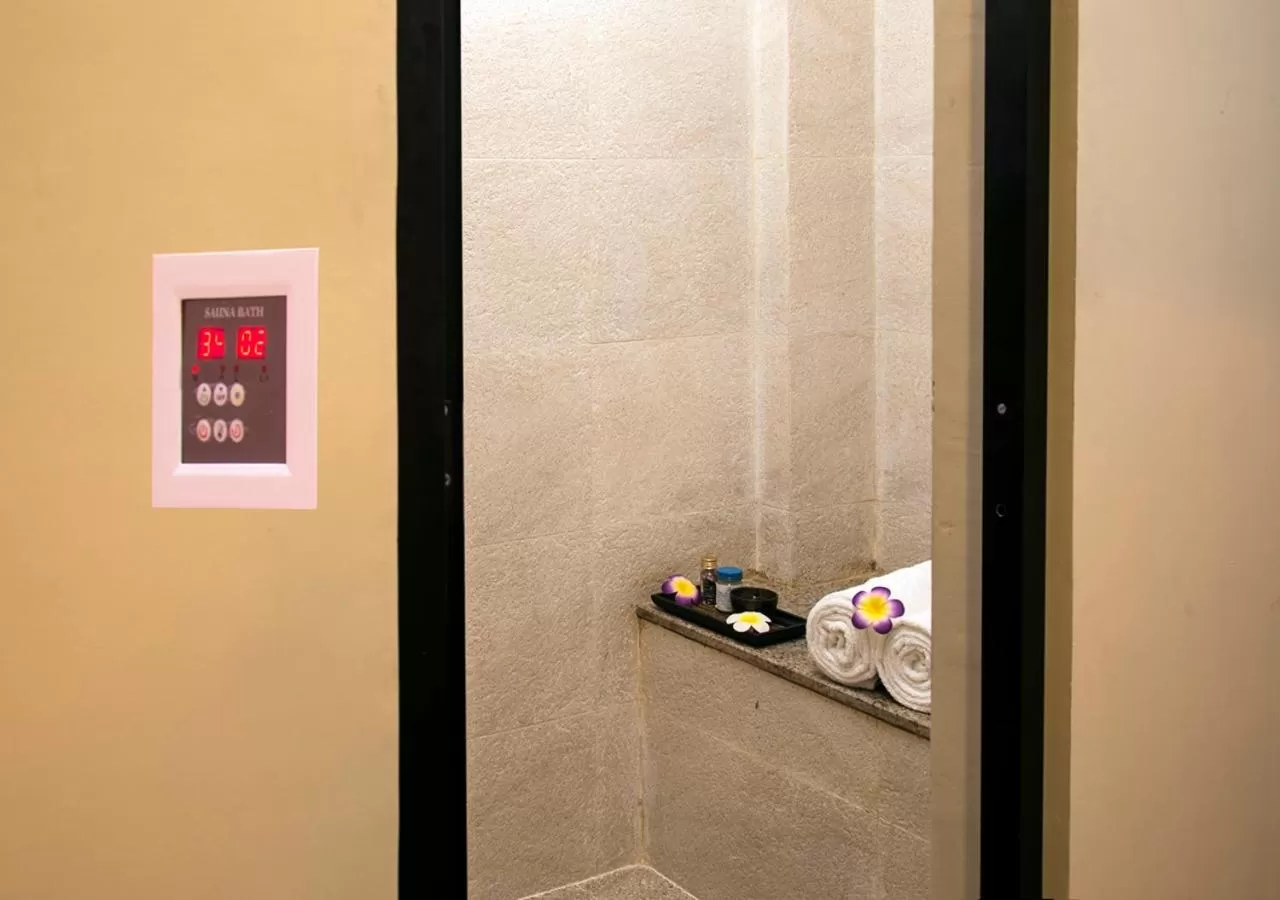 Spa and wellness centre/facilities in Clarks Inn Suites Katra