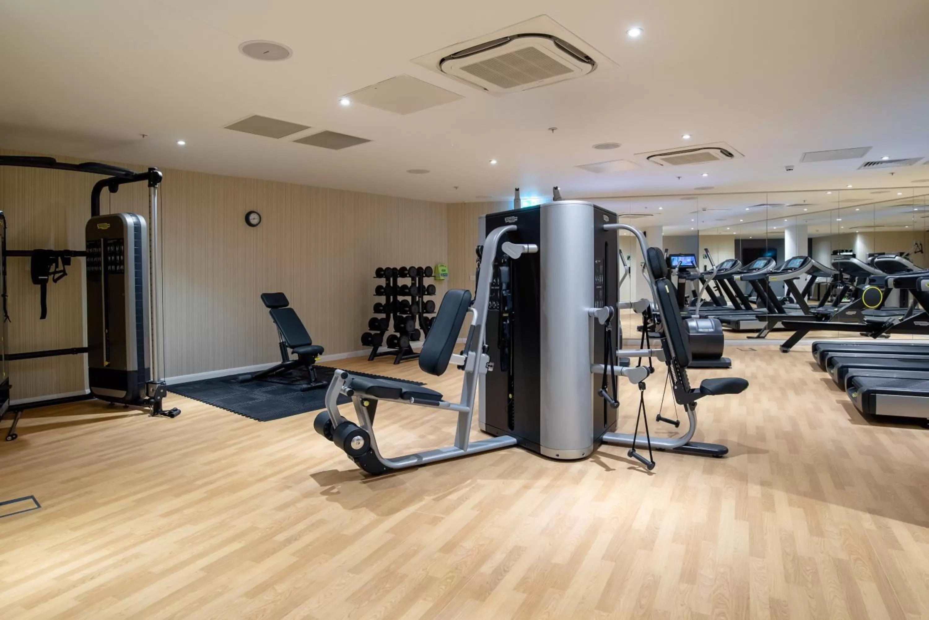 Fitness centre/facilities in Crowne Plaza London Heathrow T4 by IHG