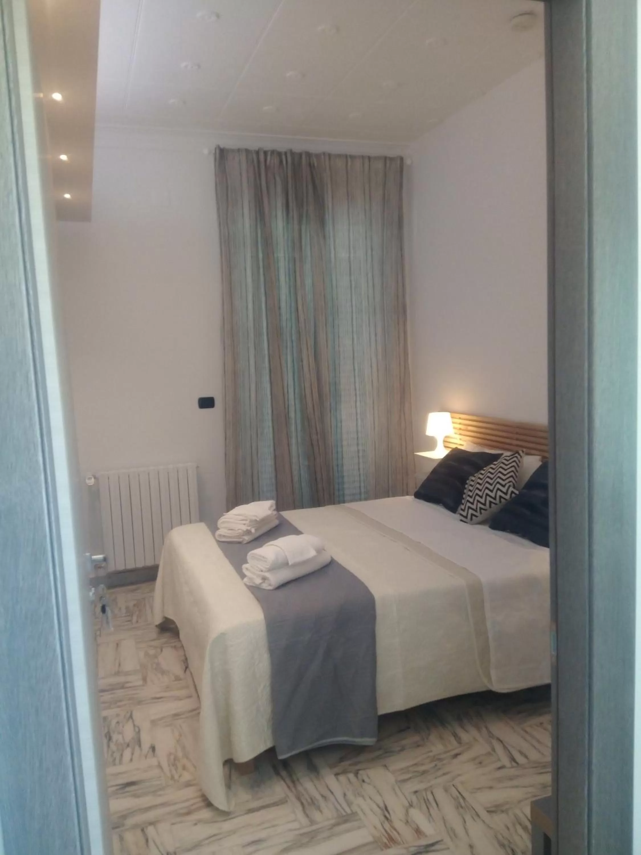 Bedroom, Bed in UP&B Rooms Catania