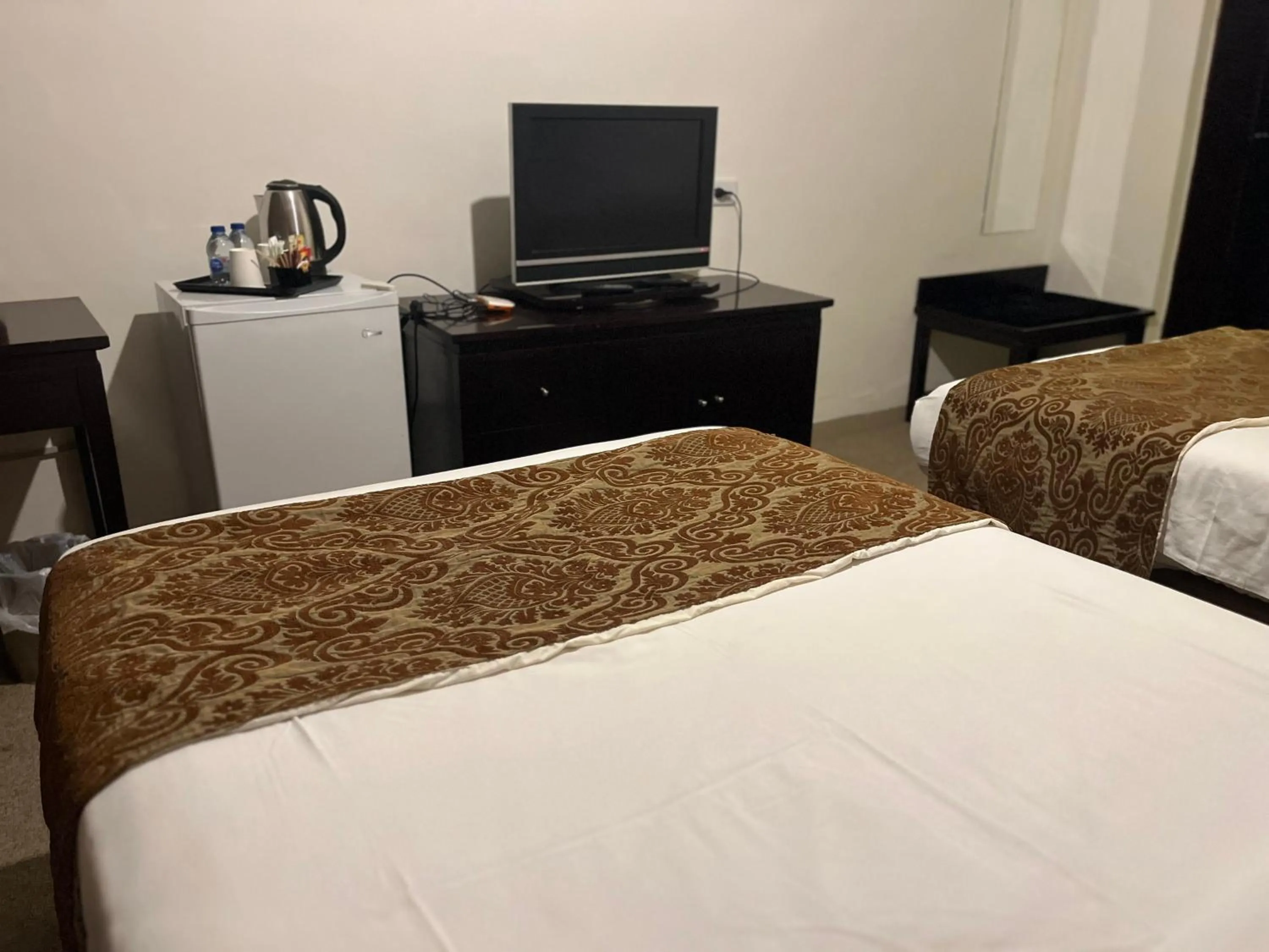 Bed in Shepherd Hotel