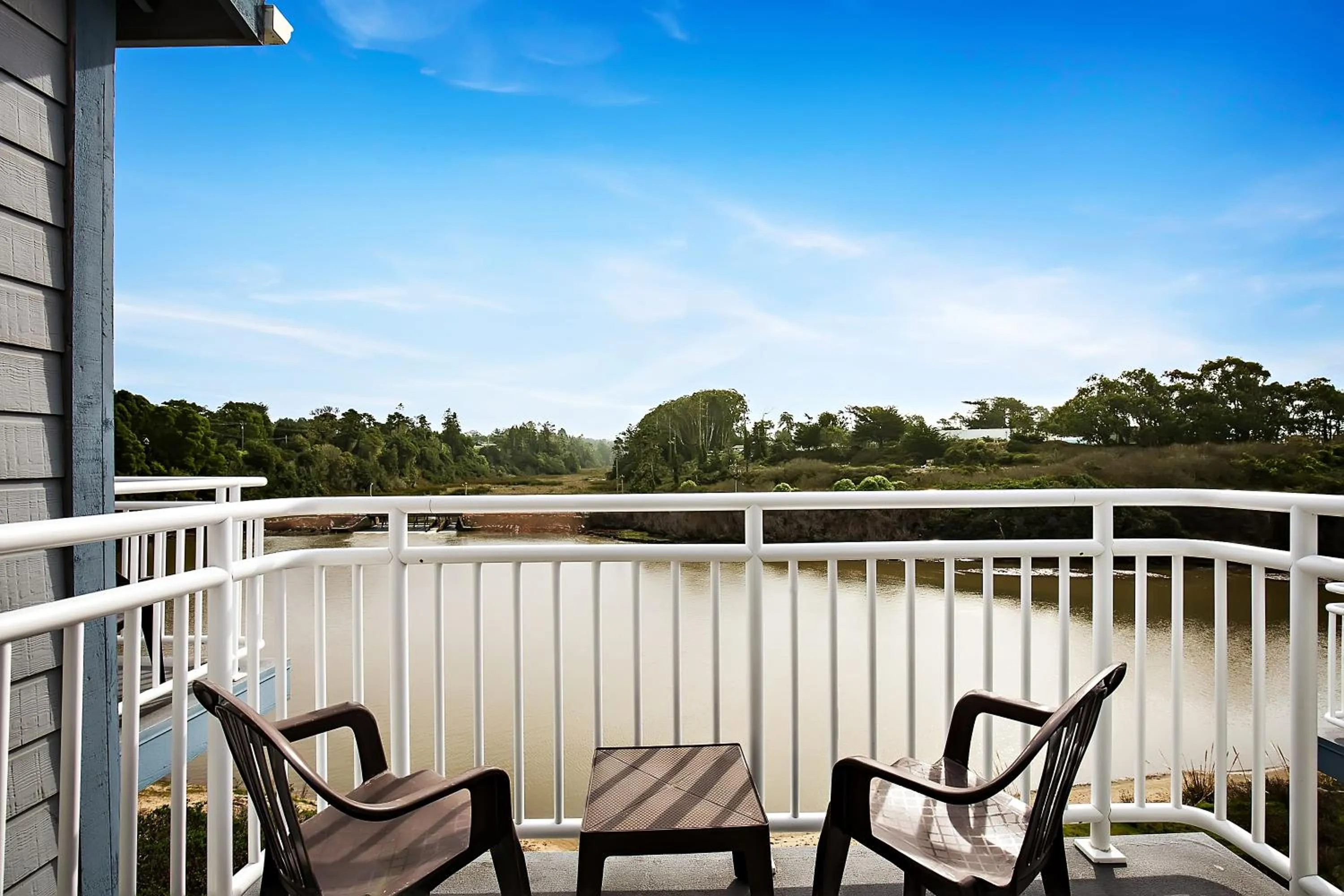 Property building in Beach House Inn