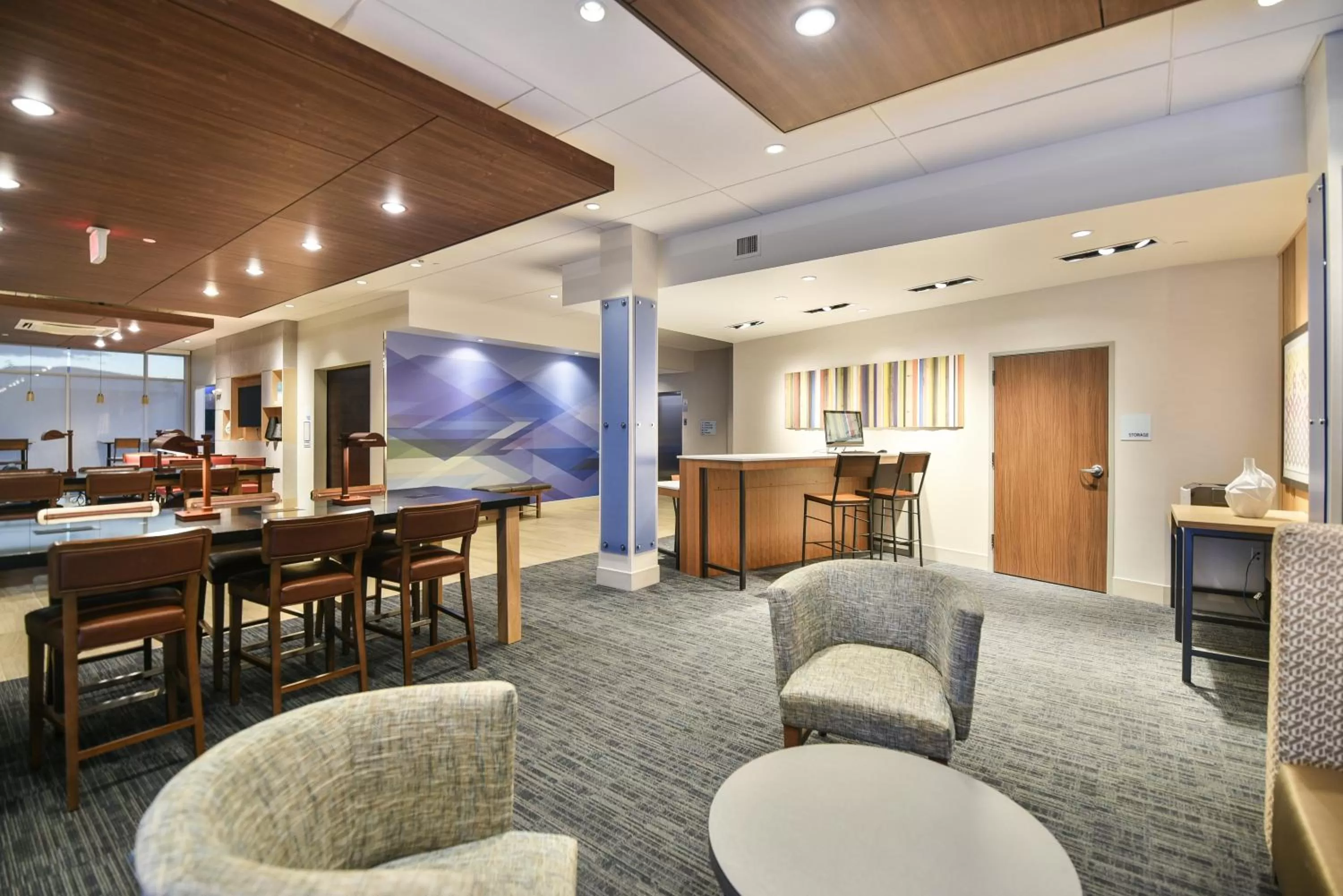 Property building in Holiday Inn Express & Suites Lehi - Thanksgiving Point by IHG