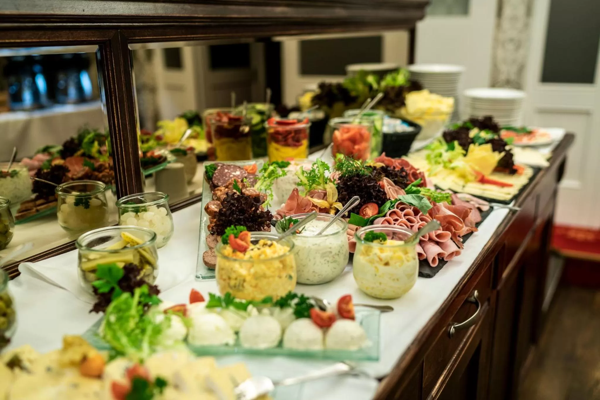 Buffet breakfast in Aparthotel Münzgasse An der Frauenkirche
