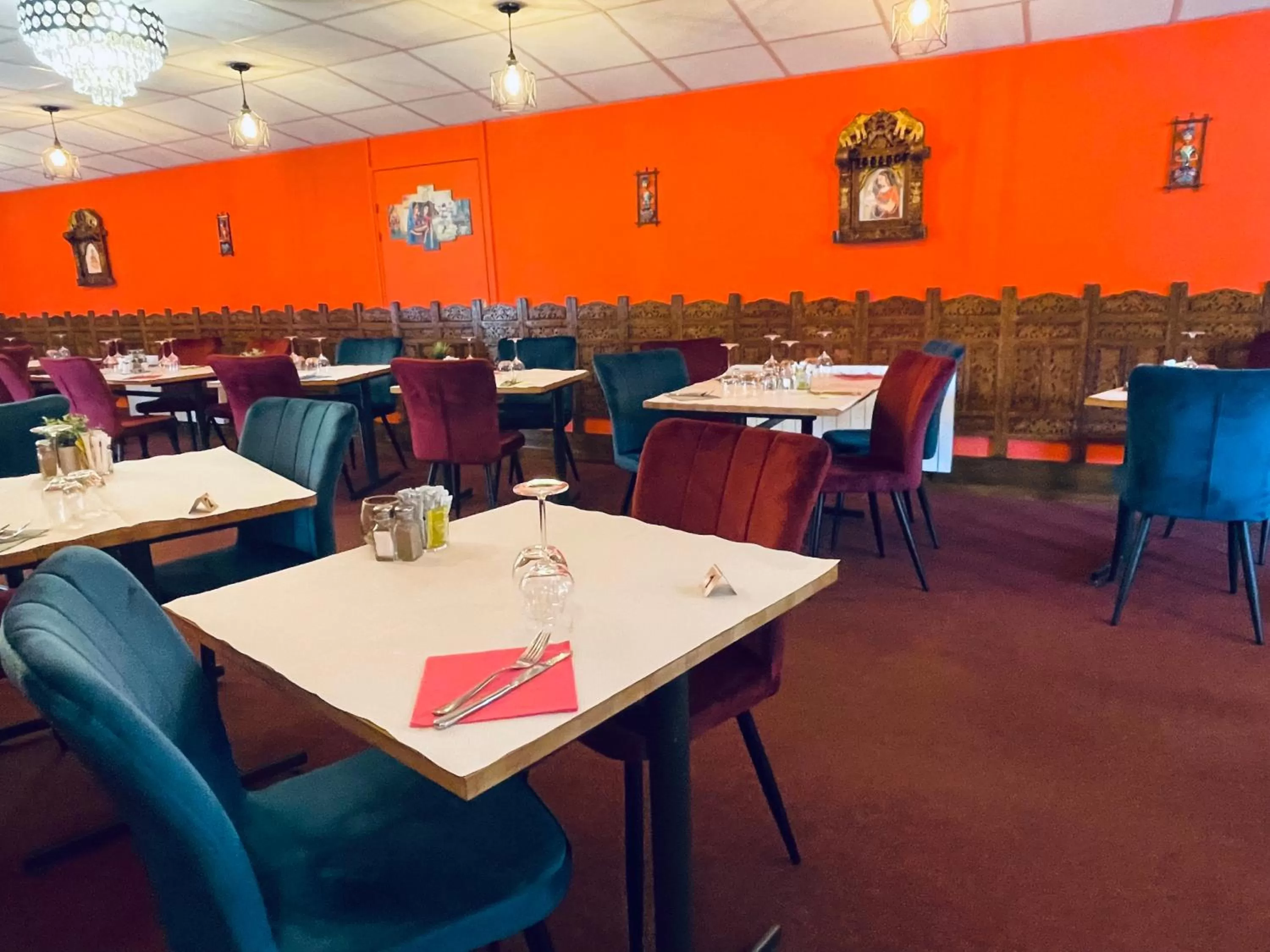 Restaurant/places to eat in Hotel Le Saint Aubin