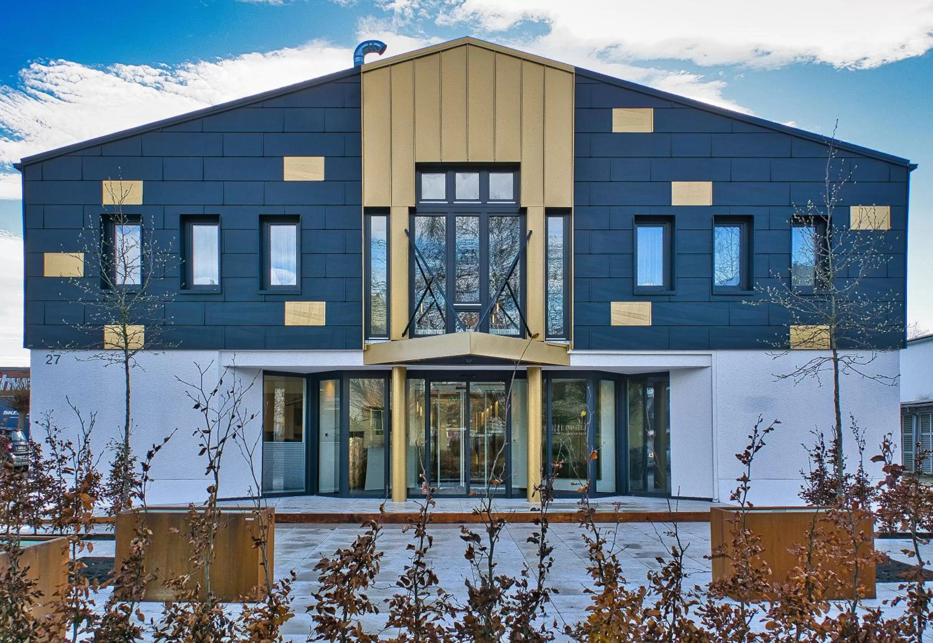 Property building in Hotel Zeppelin