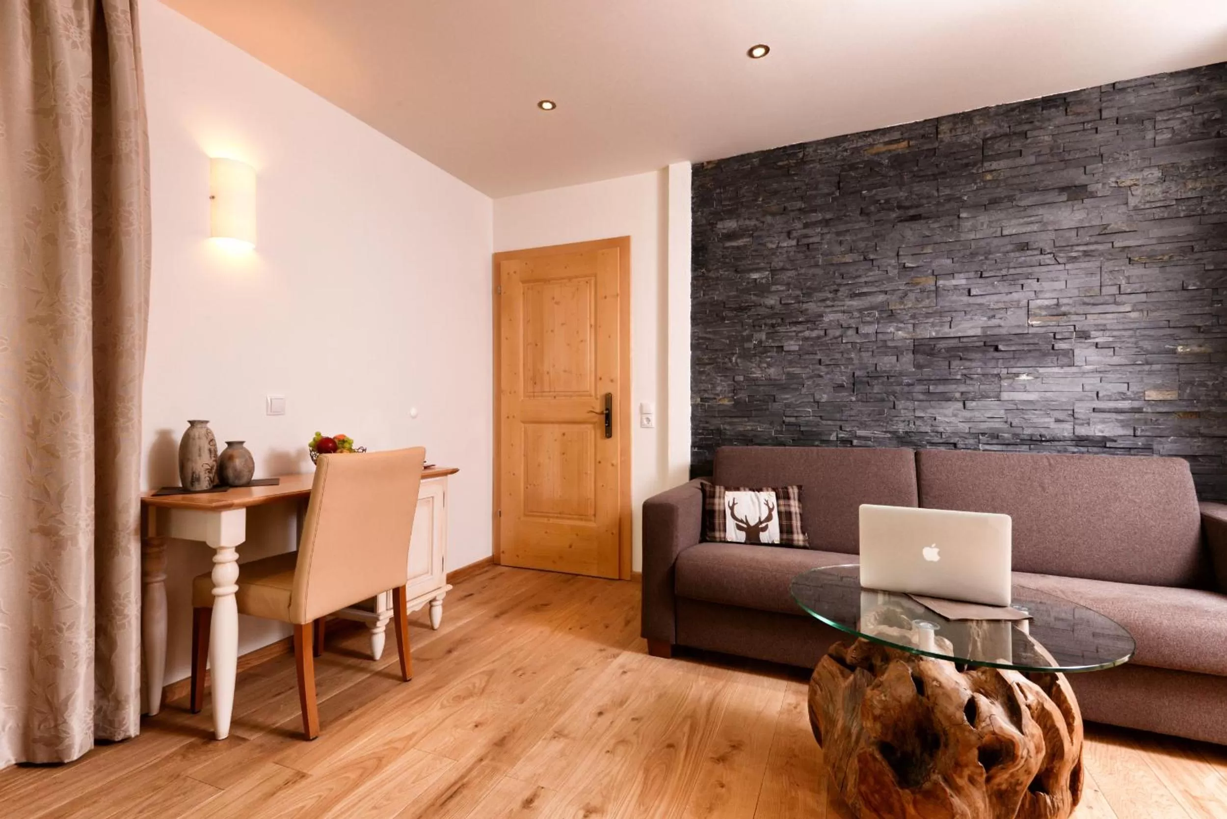 Seating area in Hotel Schartner