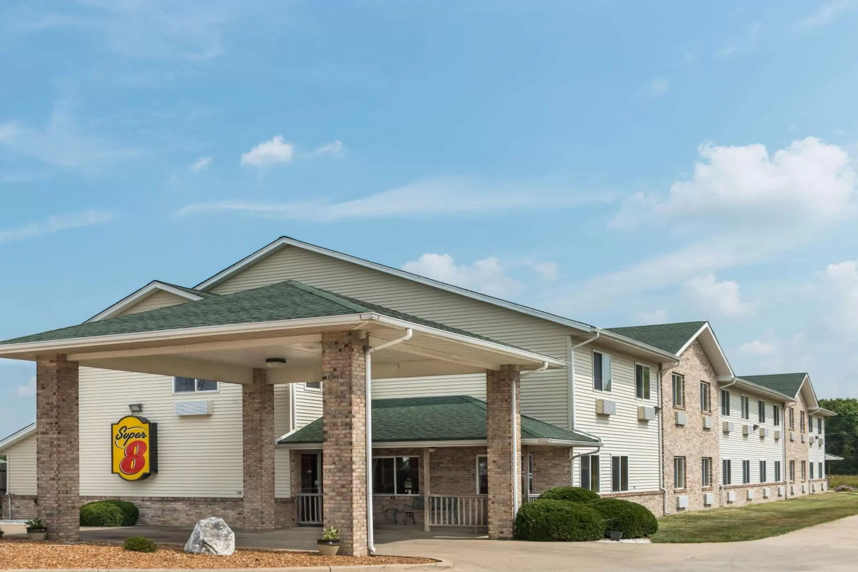 Super 8 by Wyndham Greenville Super 8 by Wyndham Greenville