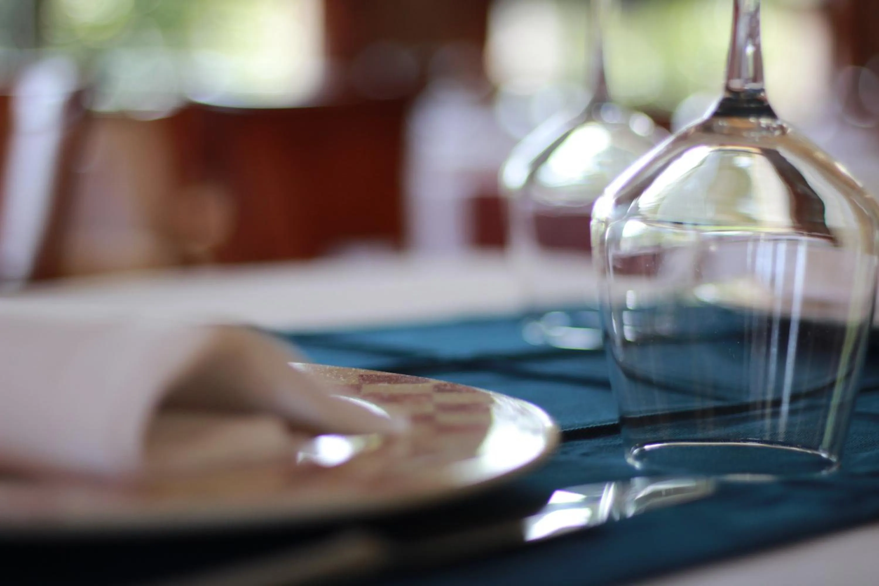 Restaurant/places to eat in Hotel Cosmopol