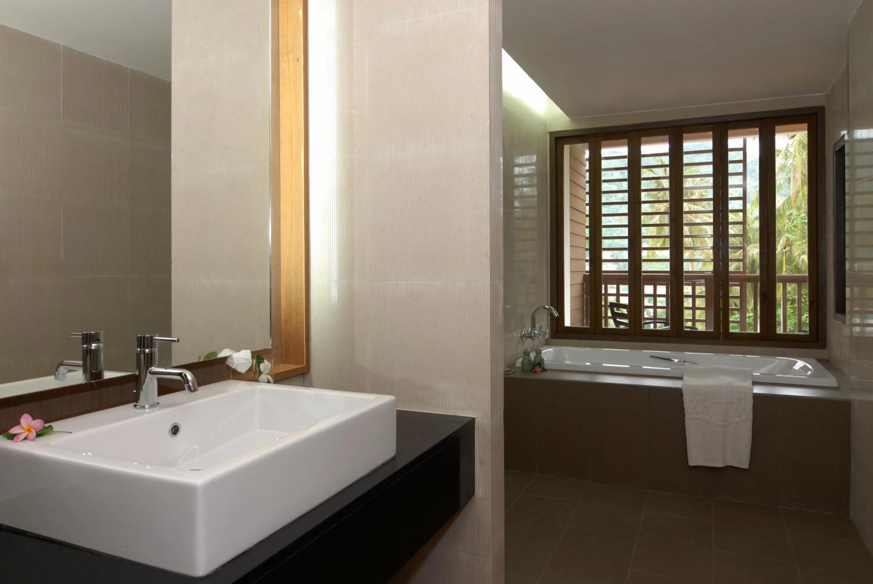Shower in Peach Blossom Resort & Pool Villa - SHA Plus