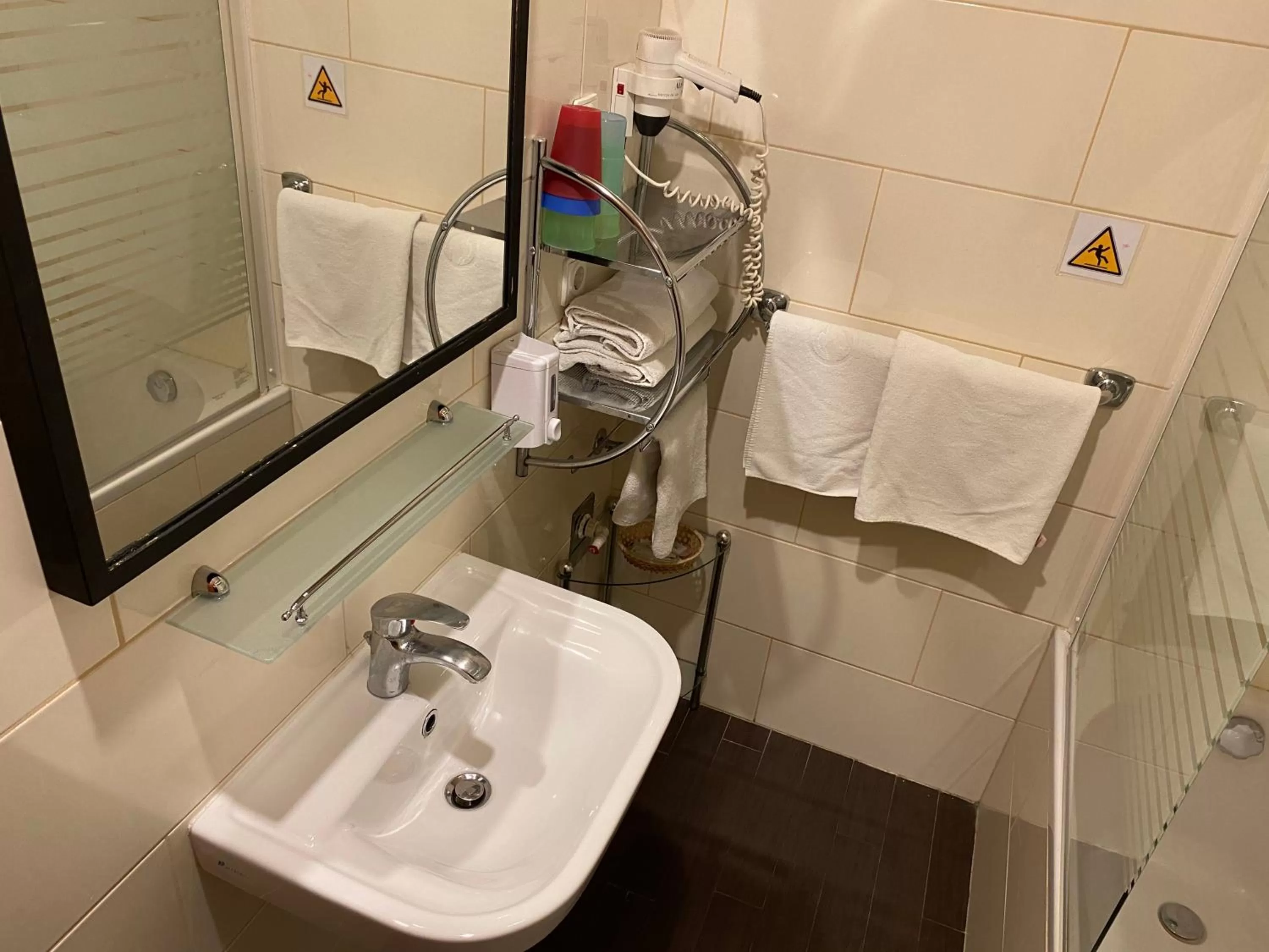 Bathroom in Gold Hotel Budapest