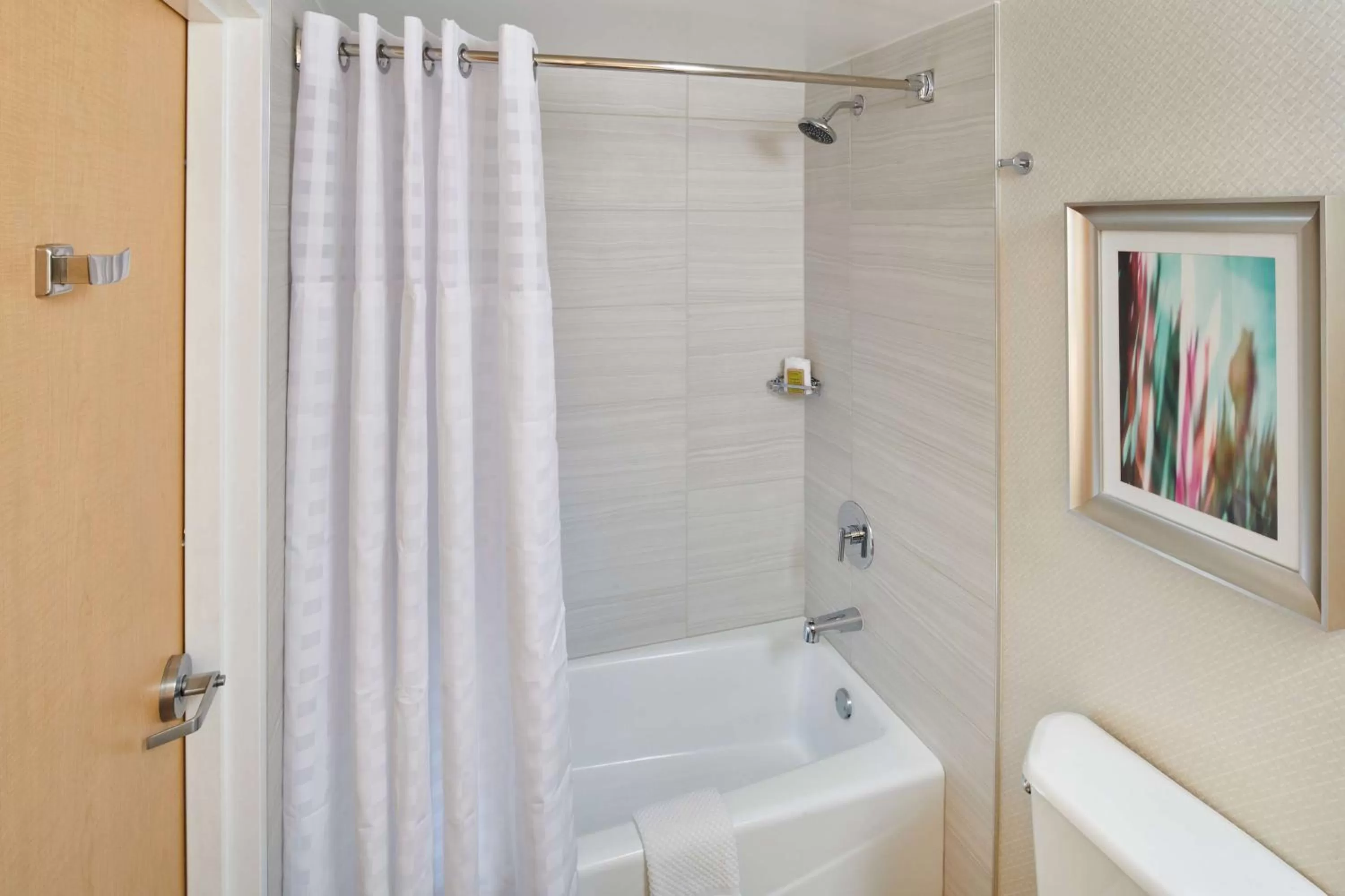 Bathroom in DoubleTree by Hilton Irvine Spectrum