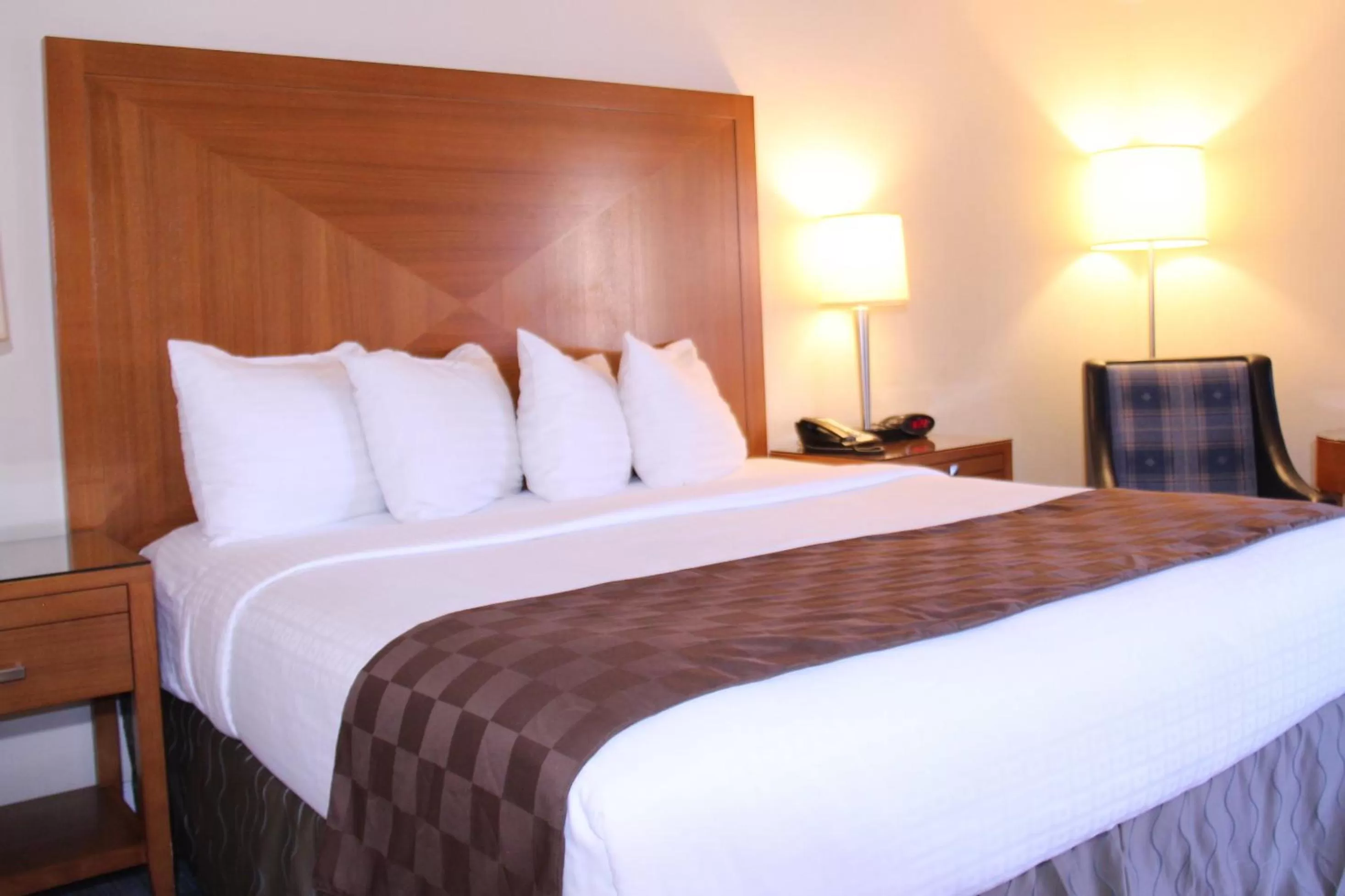 Decorative detail, Bed in Inn at San Luis Obispo