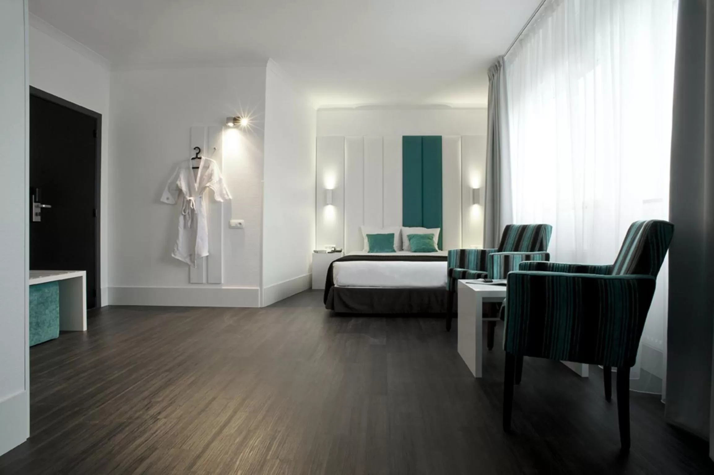 Photo of the whole room, Bed in Hotel Ecu