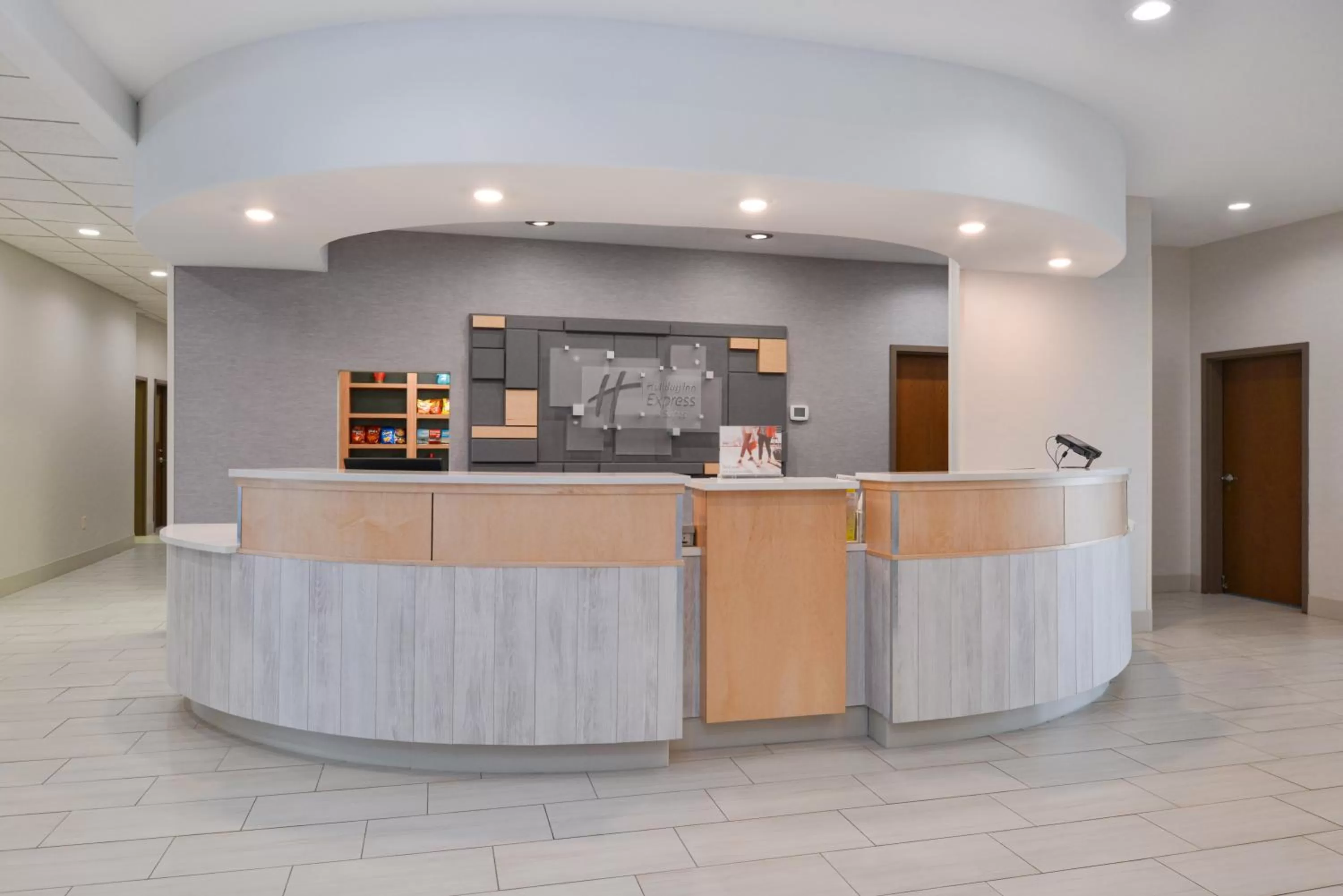 Lobby or reception in Holiday Inn Express & Suites Pueblo by IHG