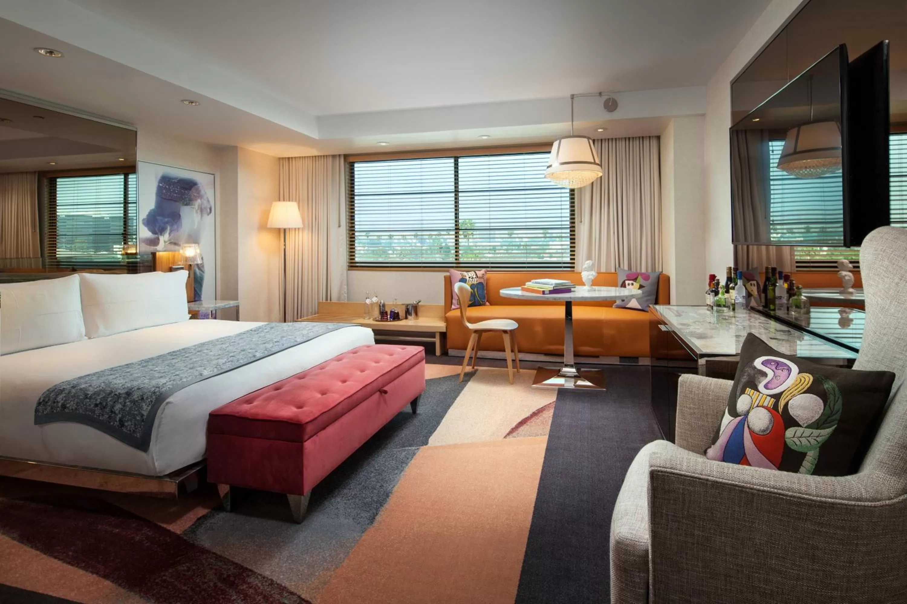 Bedroom, Bed in SLS Hotel, a Luxury Collection Hotel, Beverly Hills