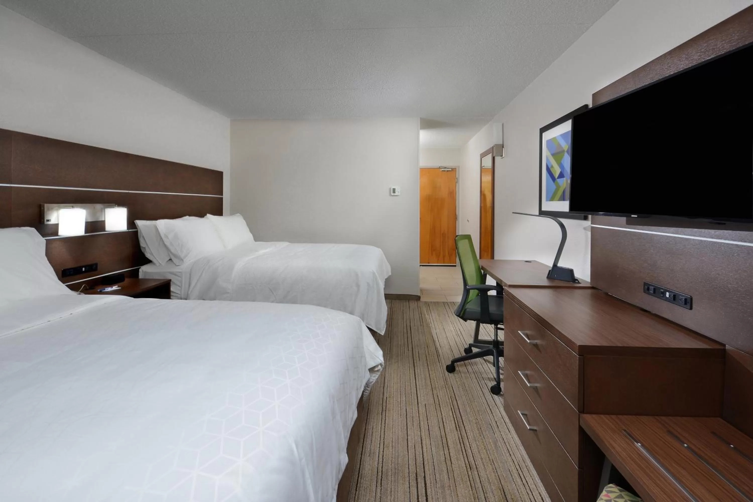 Photo of the whole room, Bed in Holiday Inn Express Danville by IHG