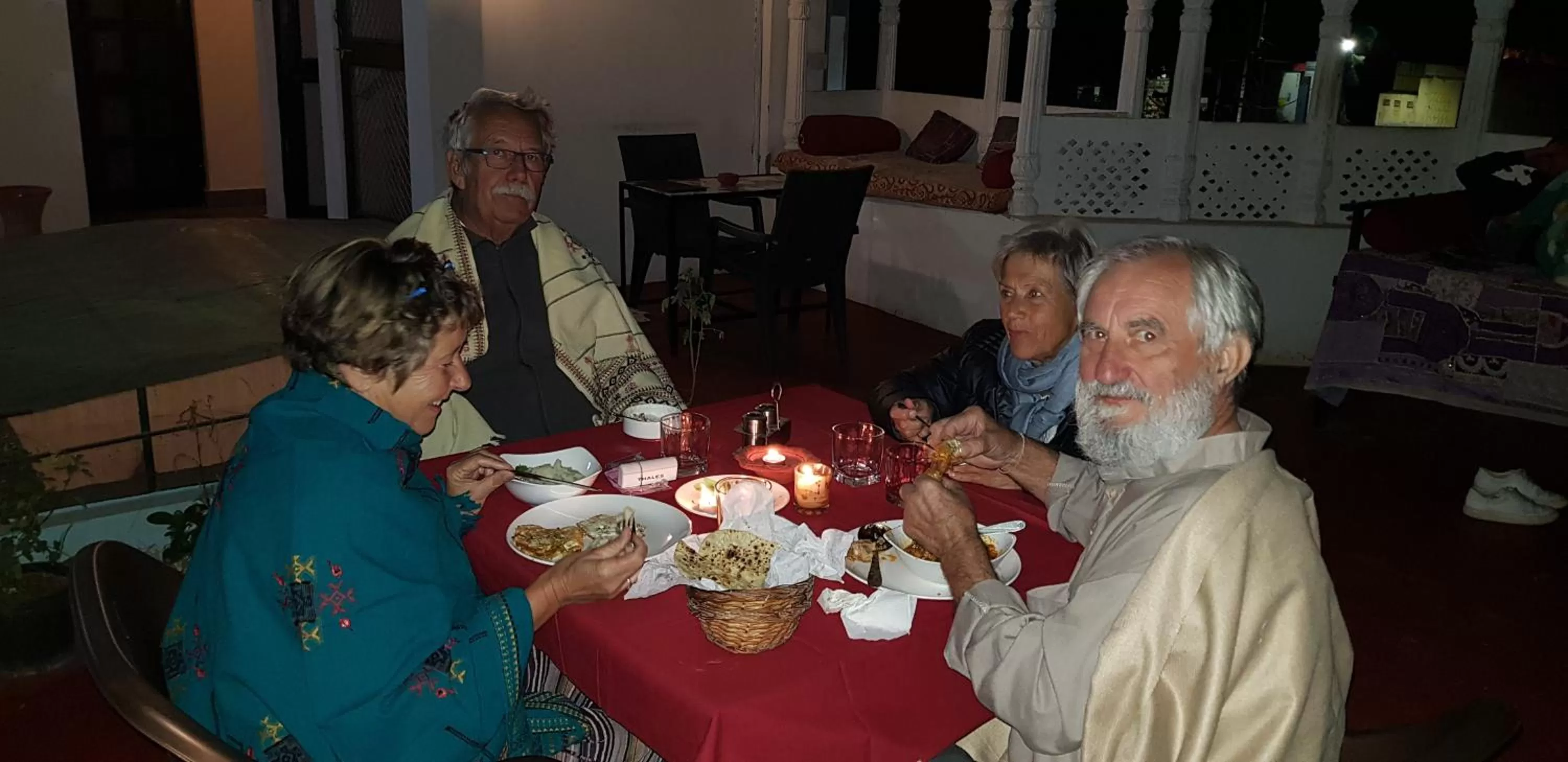 Restaurant/places to eat in Hotel Bundi House