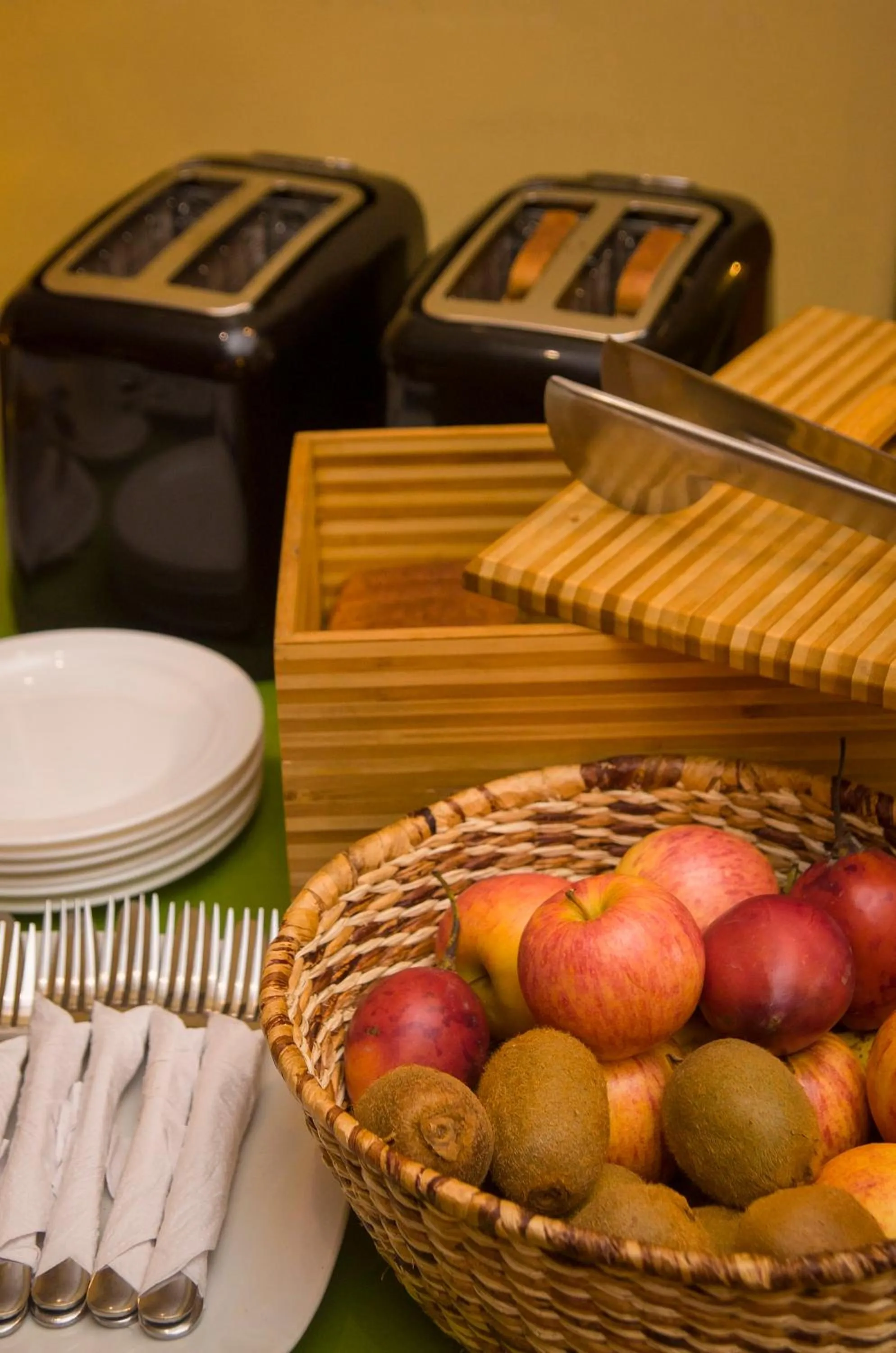 Restaurant/places to eat in Manso Boutique Guest House