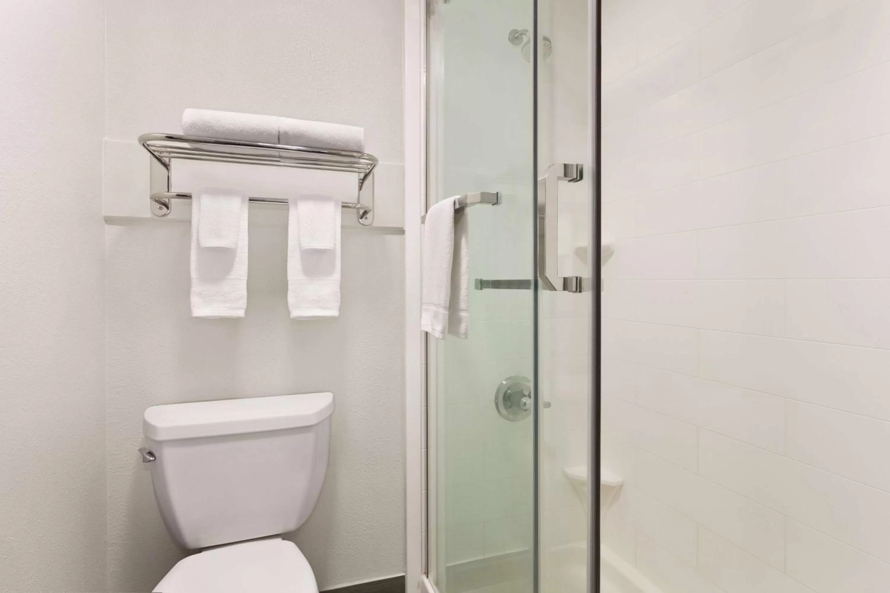 Bathroom in Days Inn by Wyndham Paris