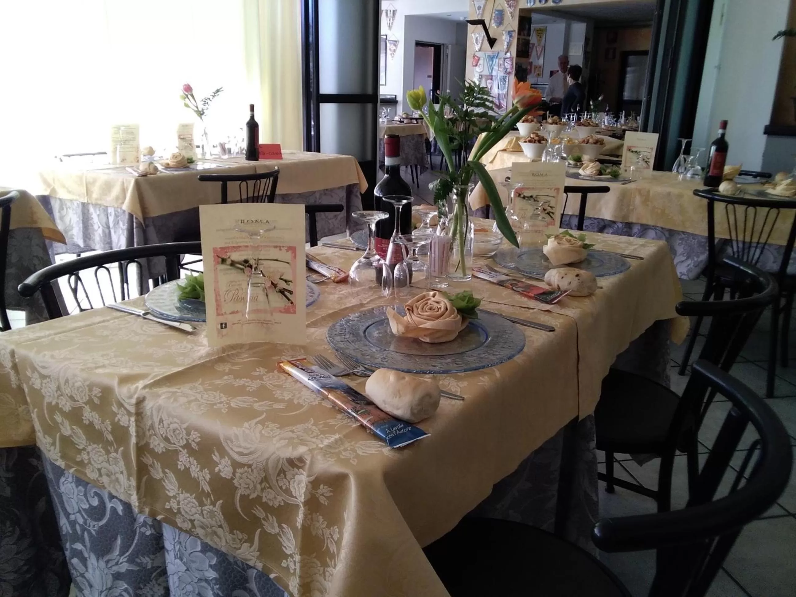 Restaurant/places to eat in Albergo Roma