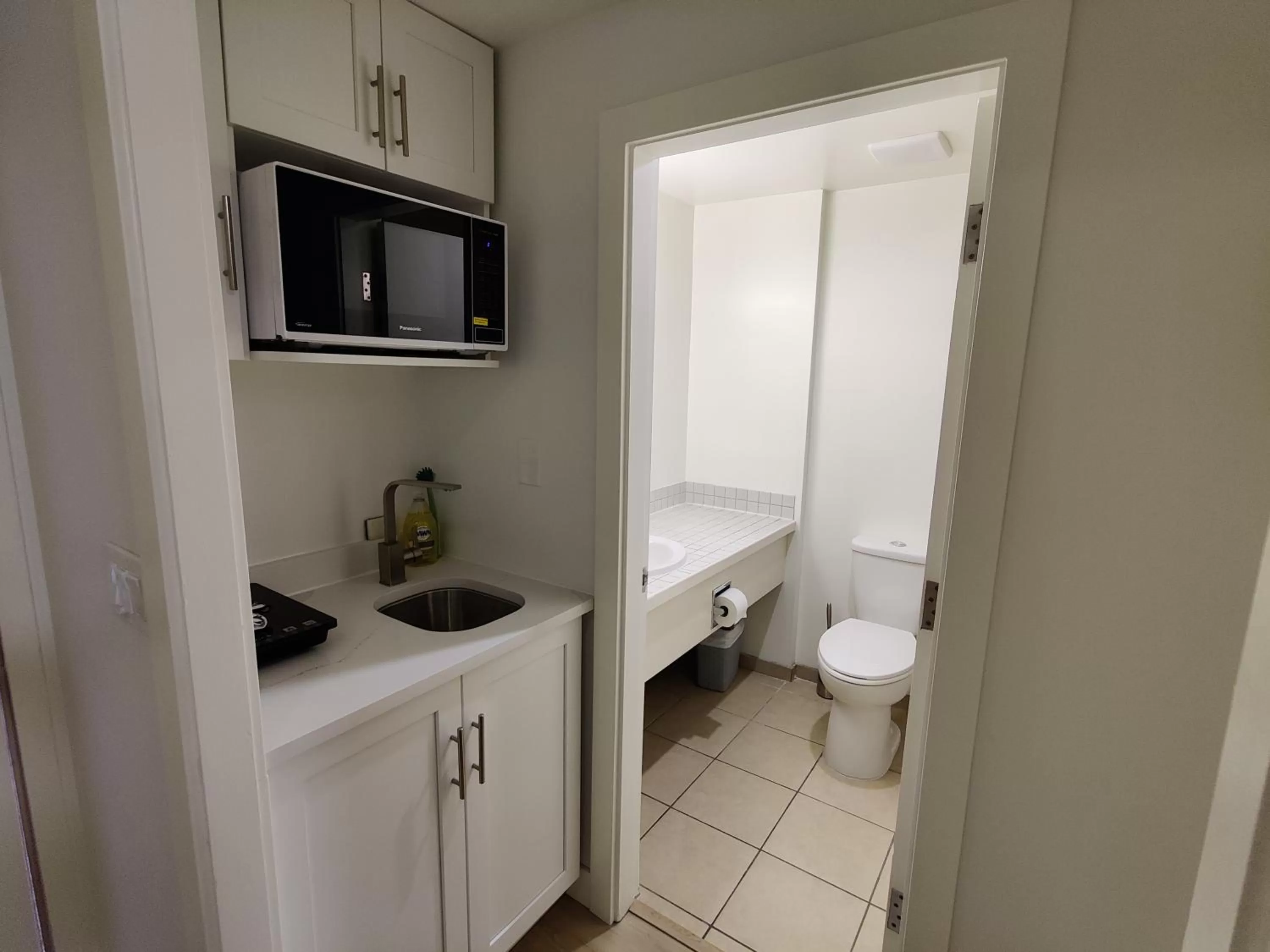 Kitchen or kitchenette in Destination Inn Cache Creek