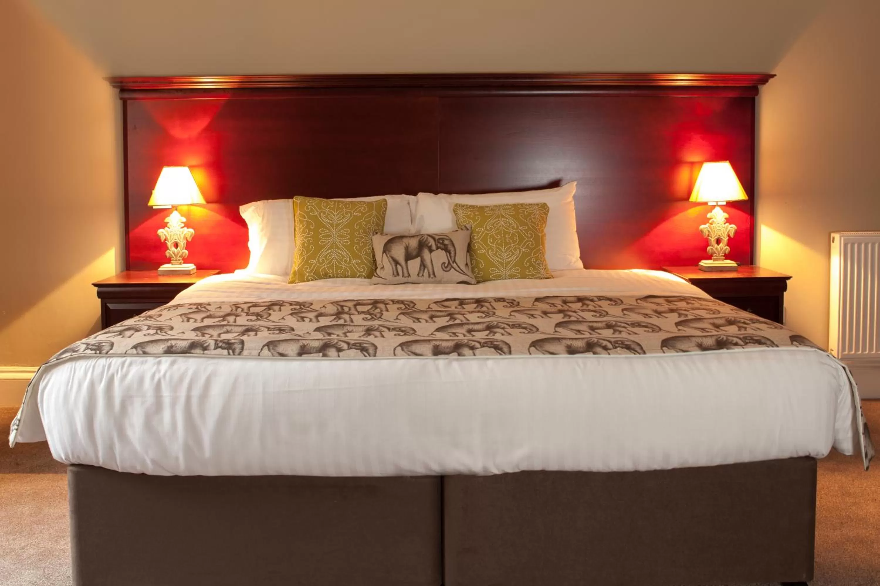 Bed in Inglewood House and Spa