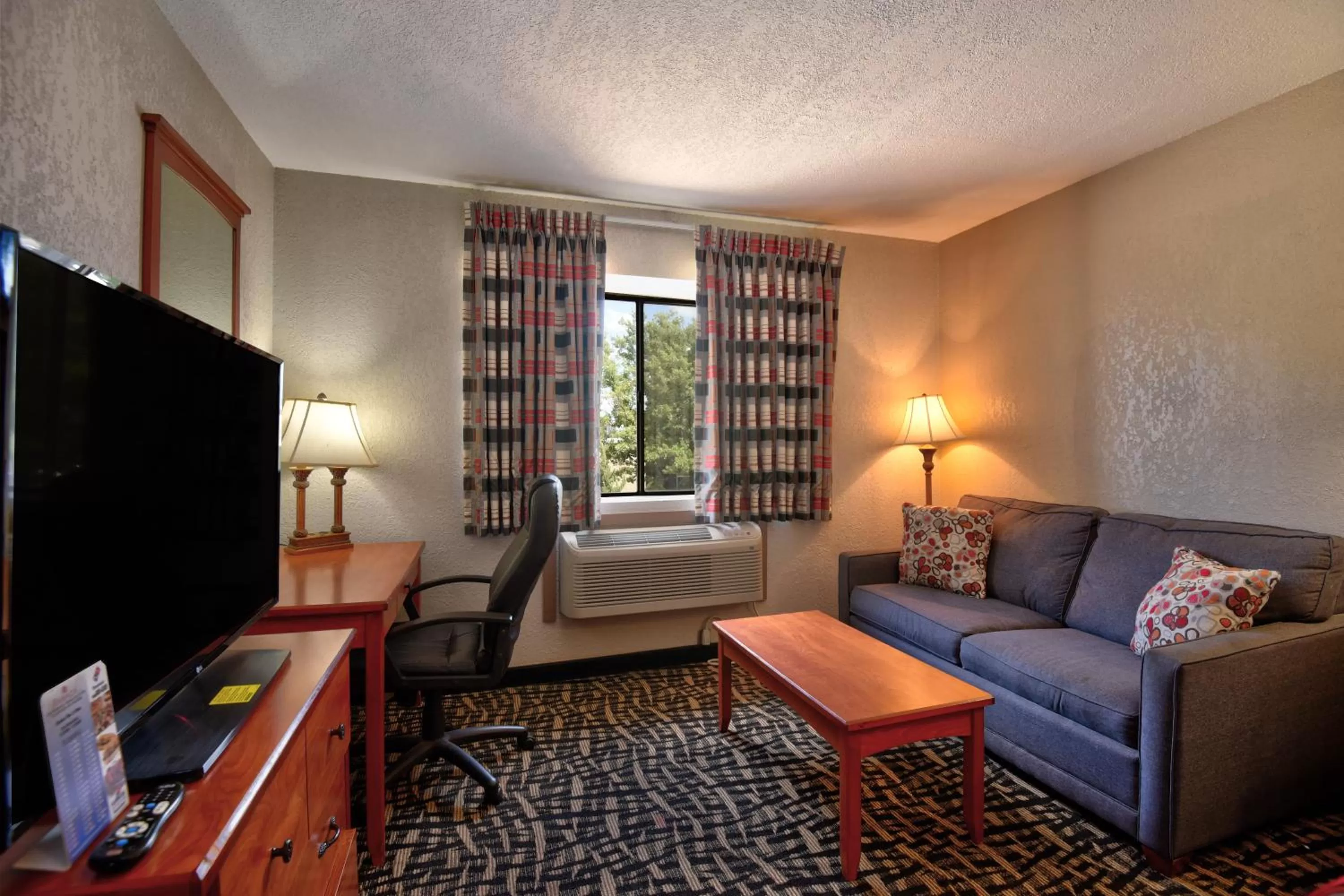 Guests in Ramada by Wyndham Oklahoma City Airport North