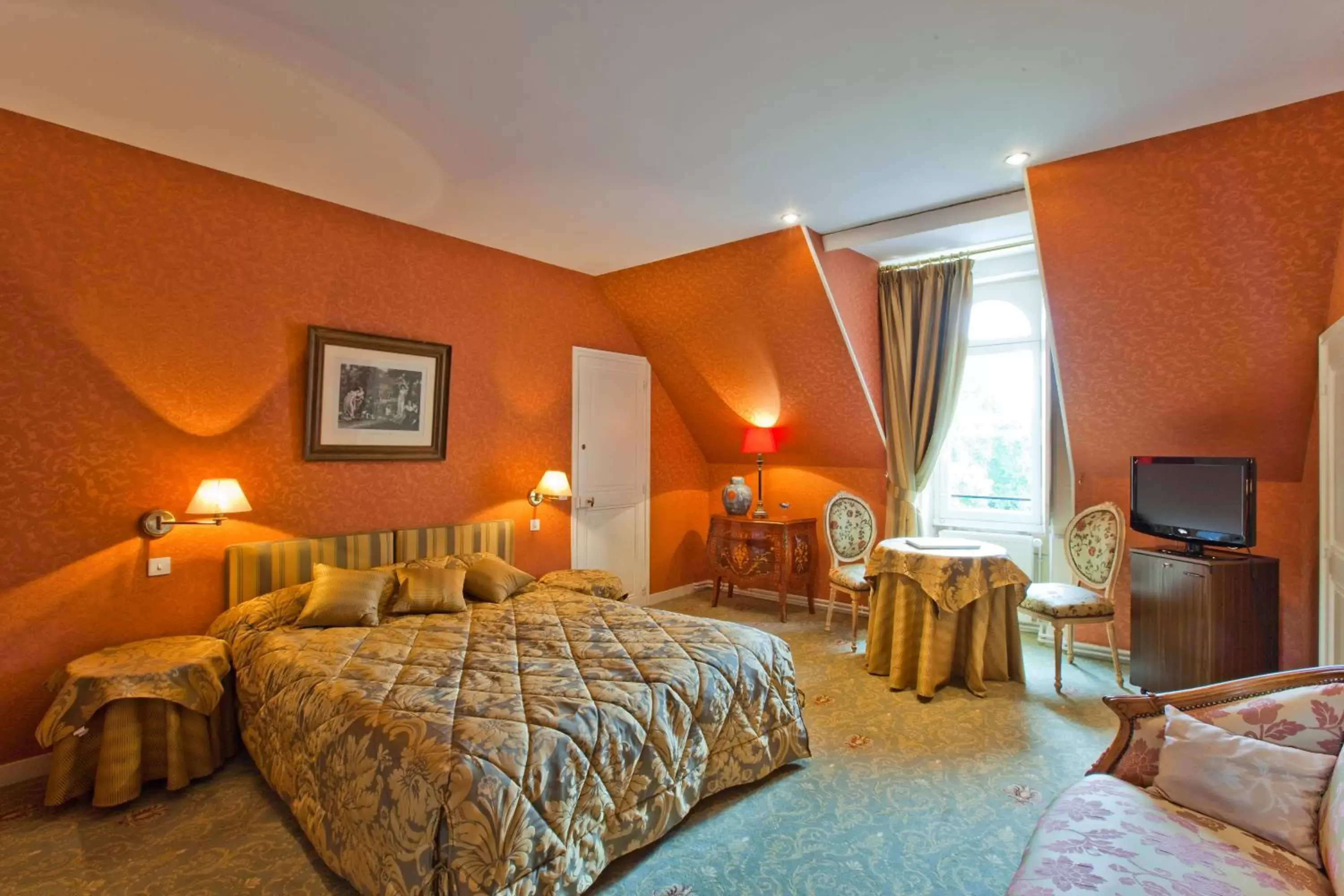 Comfort Double Room in Château de la Verie Comfort Double Room in Château de la Verie