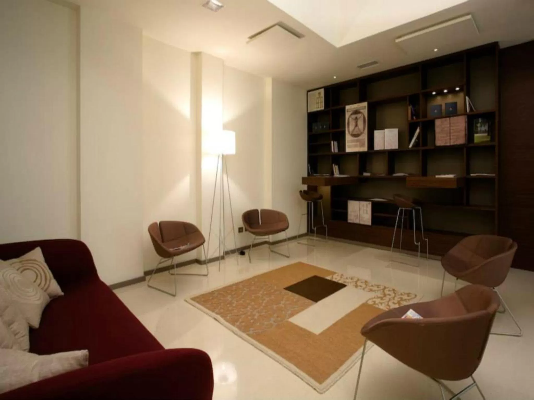 Communal lounge/ TV room in Eos Hotel