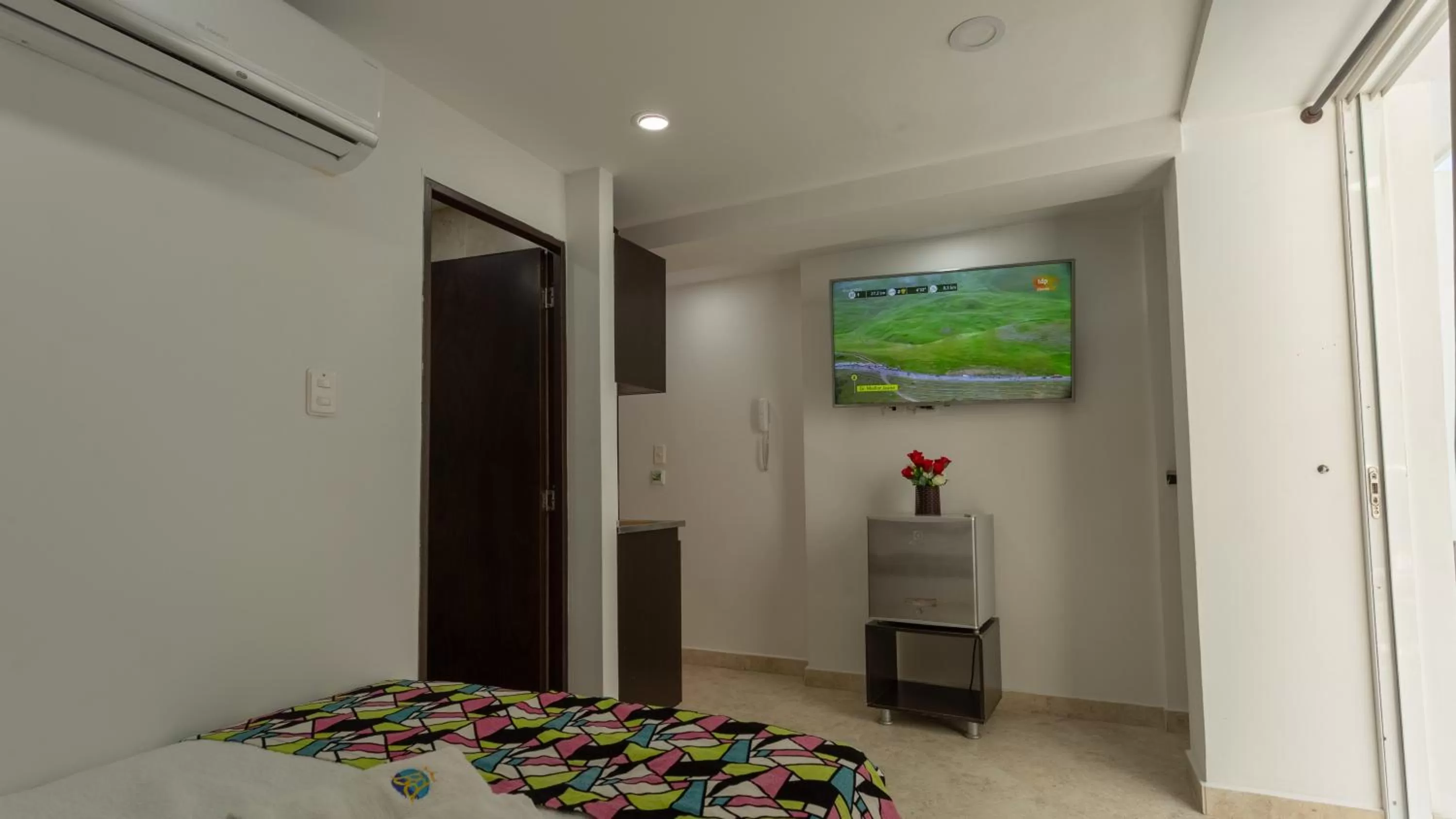 Photo of the whole room, Bed in Hollywood Beach Suite