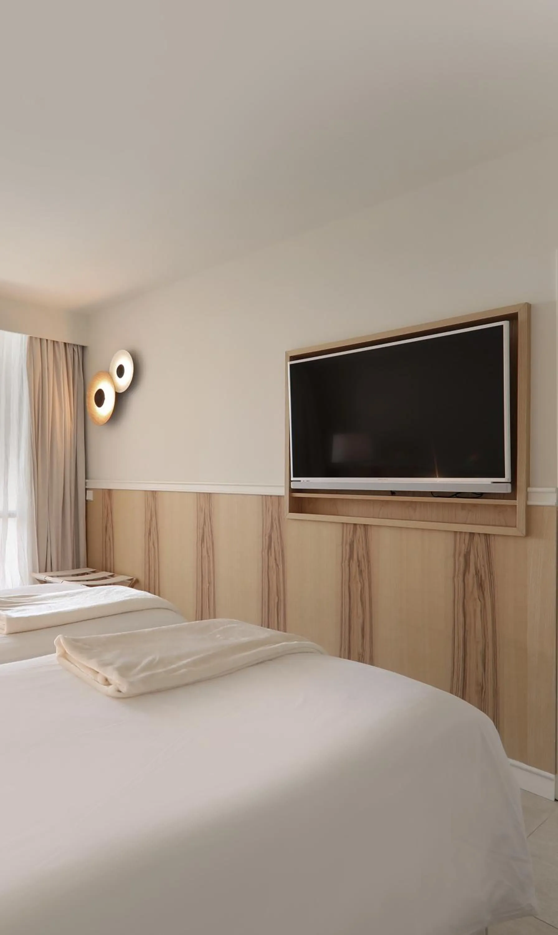 TV and multimedia, Bed in Iberostar Selection Anthelia