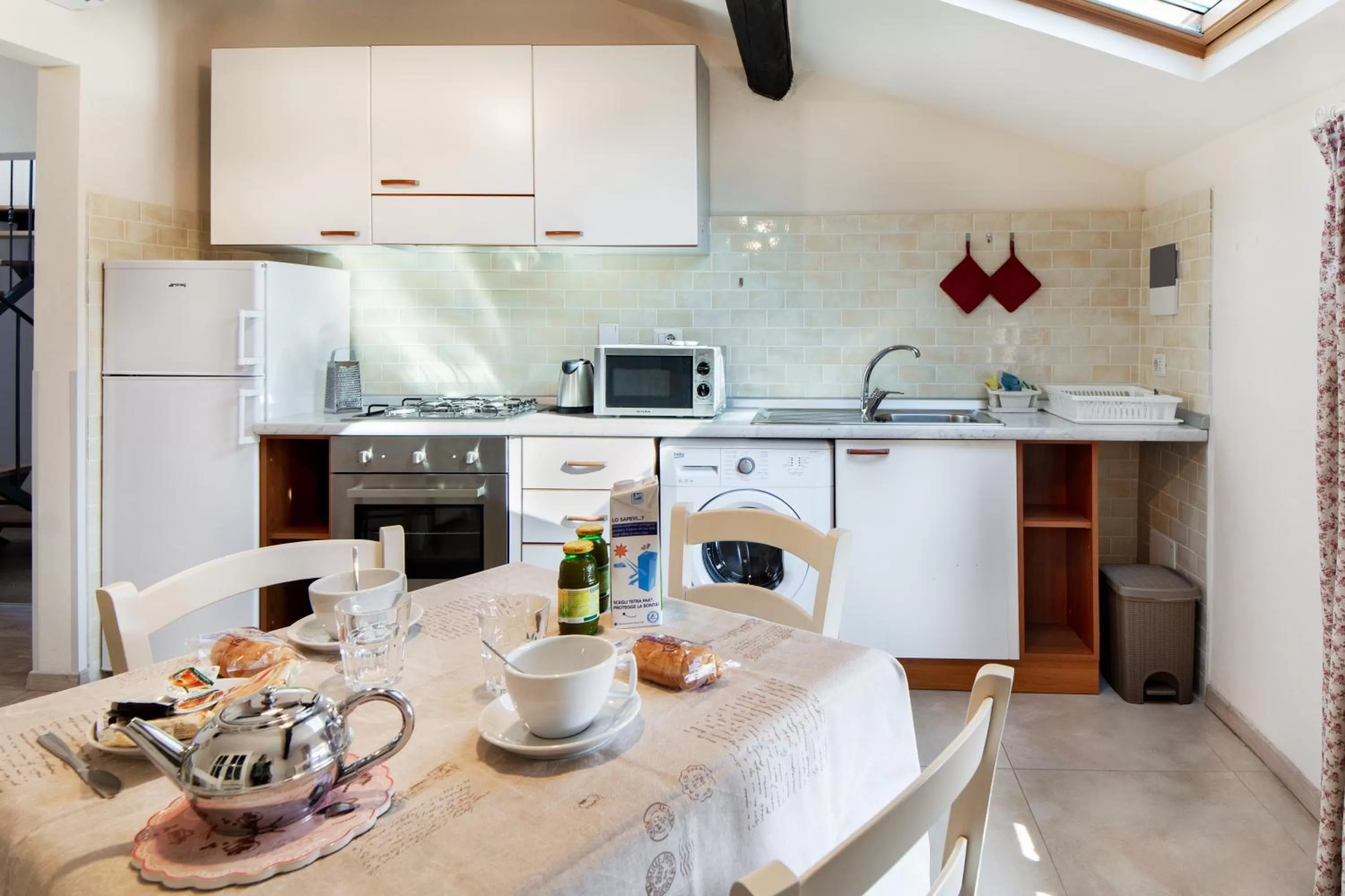 Kitchen or kitchenette in Dimora Salviati