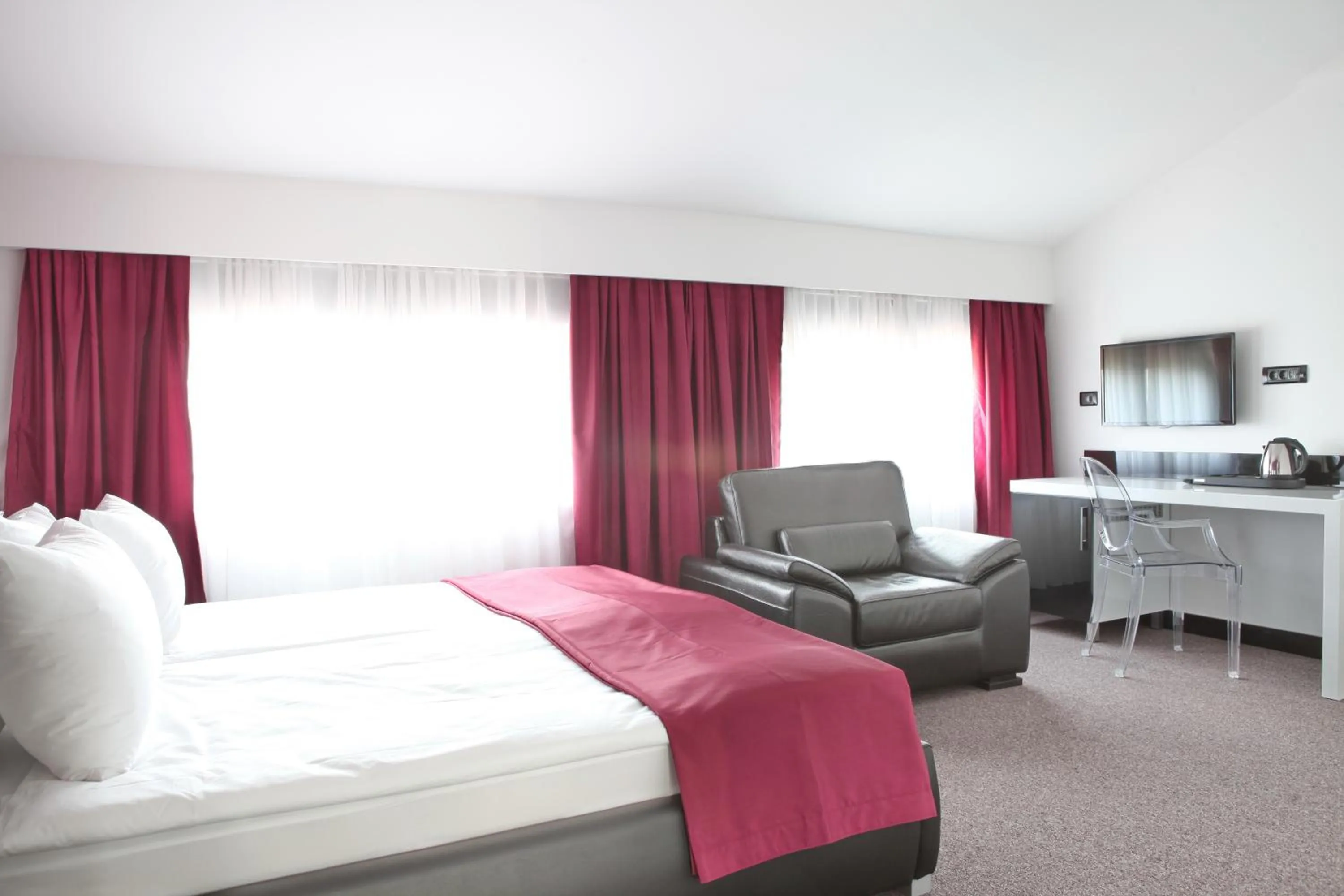 Bedroom, Bed in Nova City Garni Hotel Signature Collection