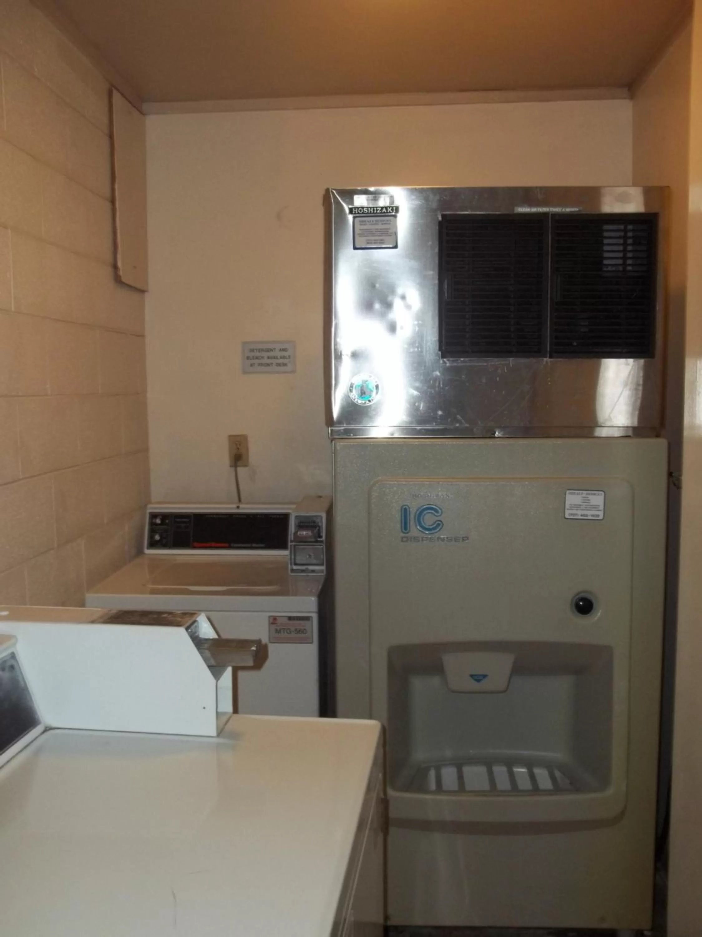 Area and facilities in Howard Johnson by Wyndham Virginia Beach