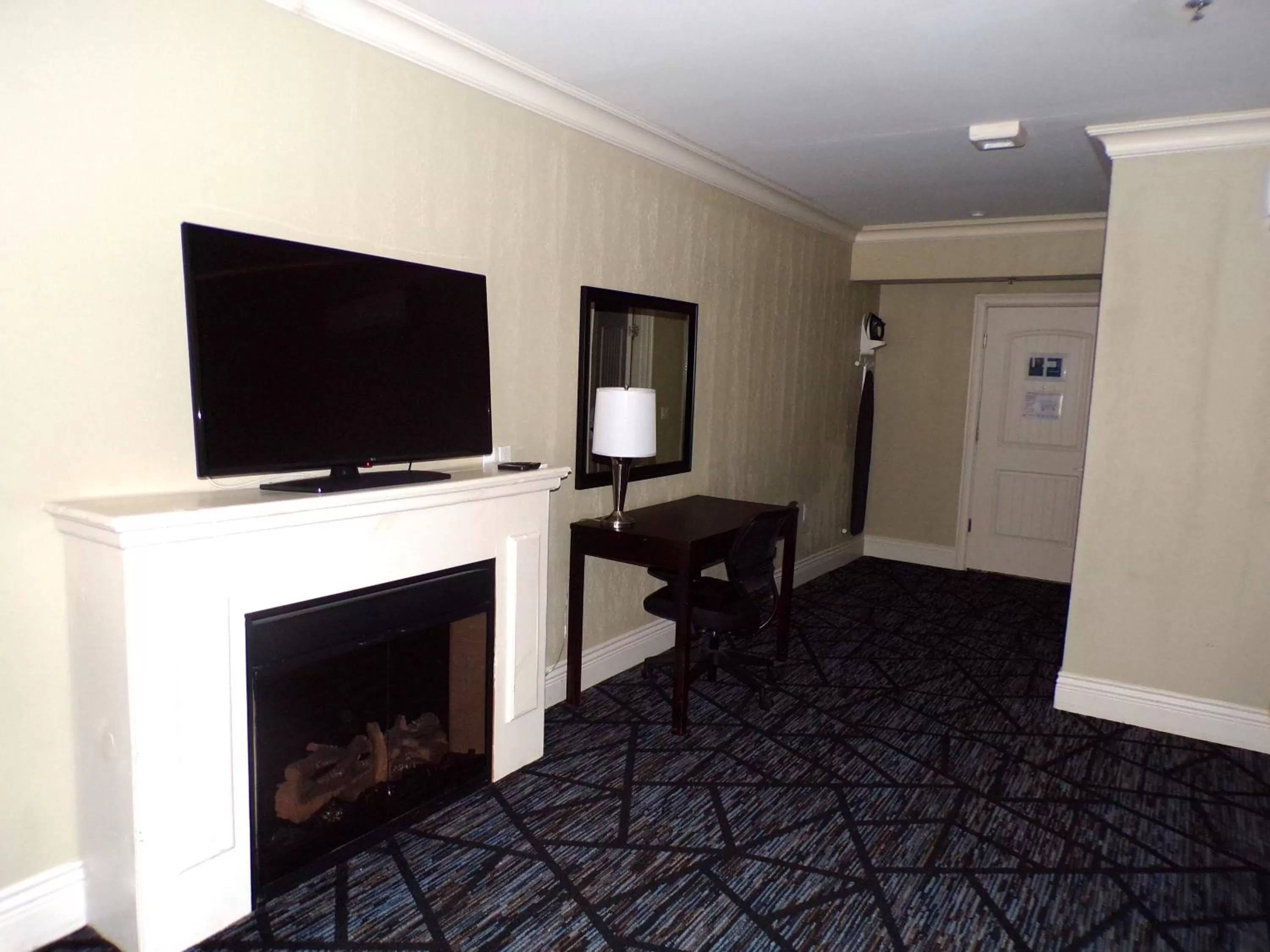 Niagara Crossing Hotel and Spa