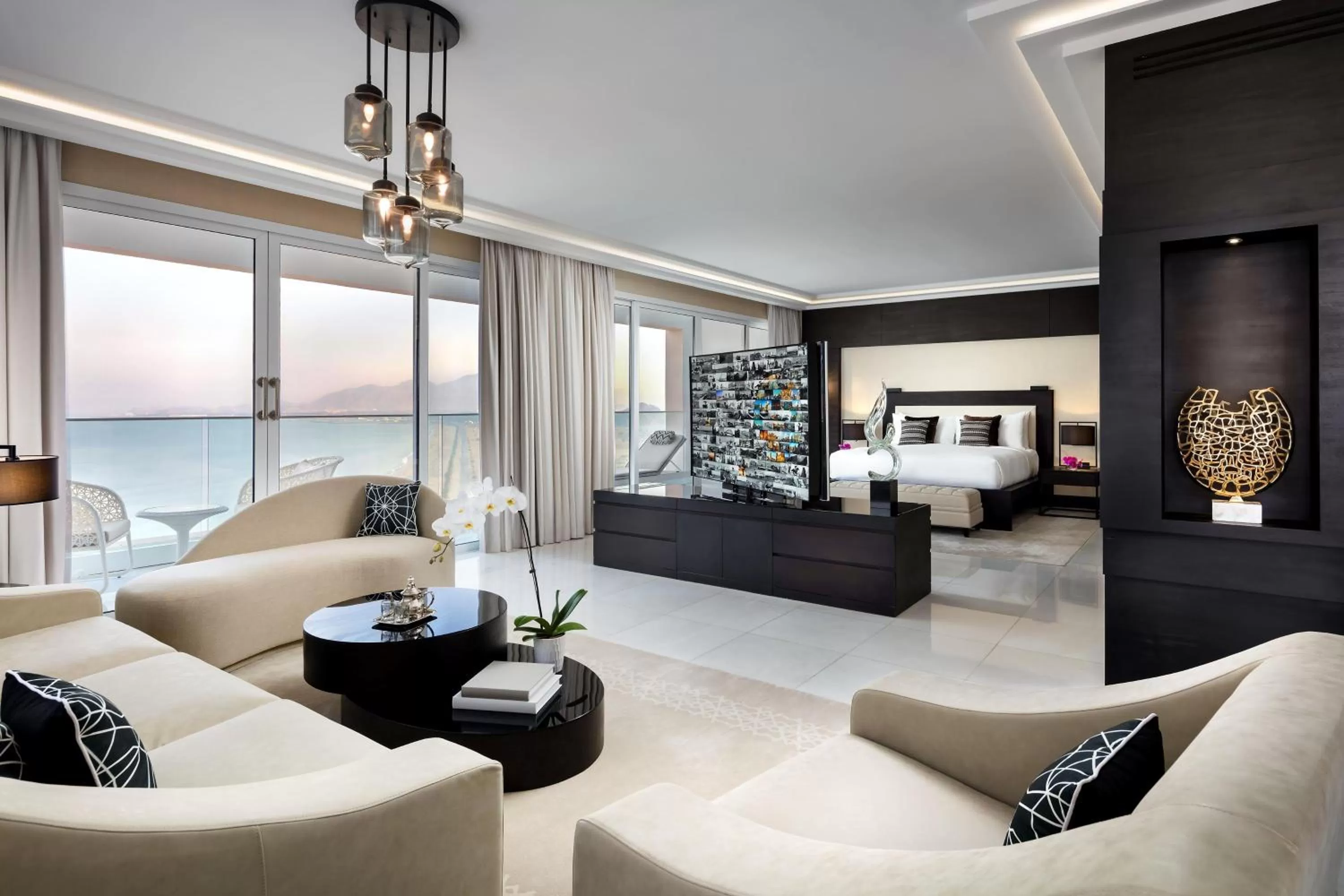 Living room in Fairmont Fujairah Beach Resort