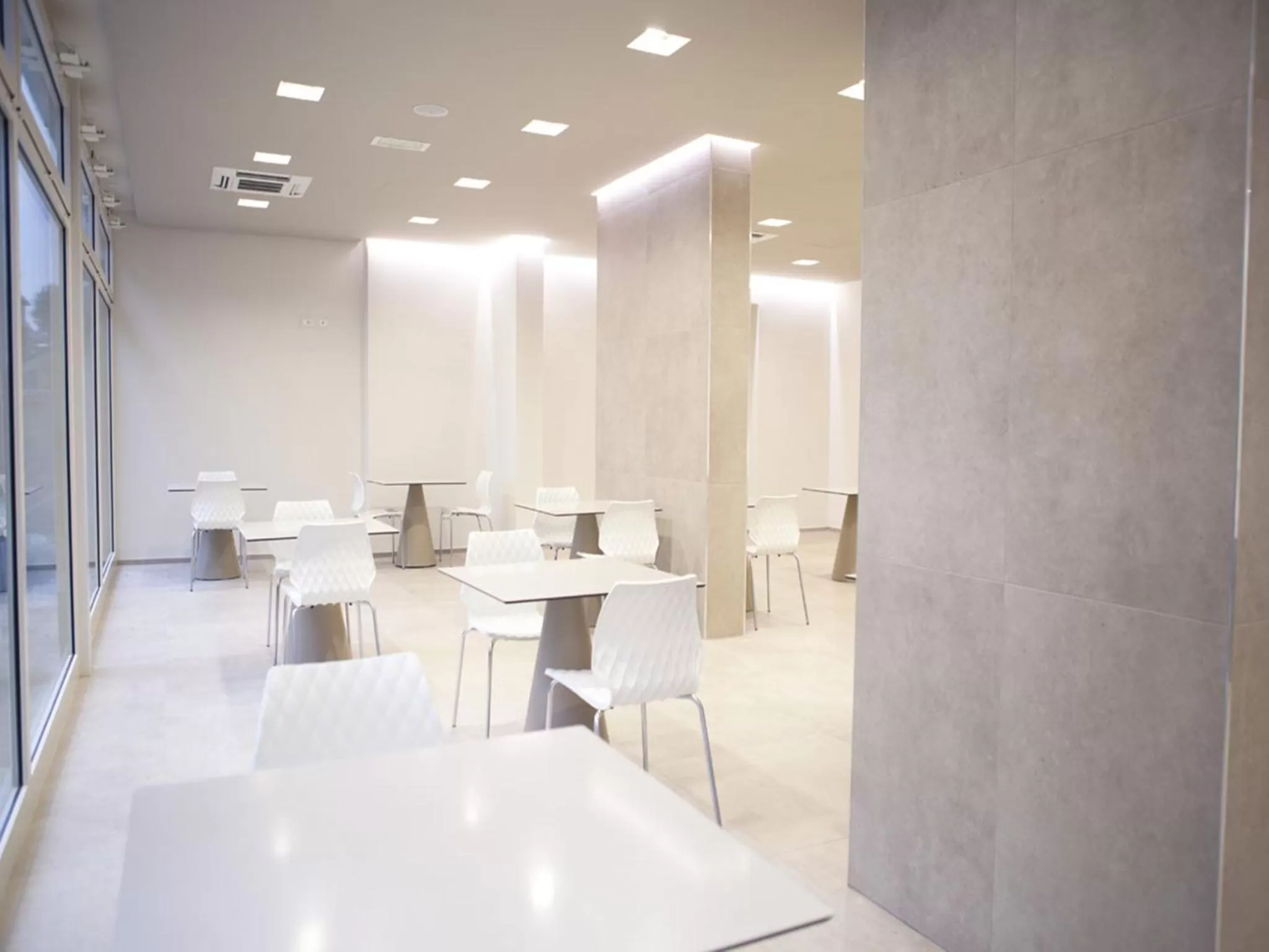 Lounge or bar in L'Hotel