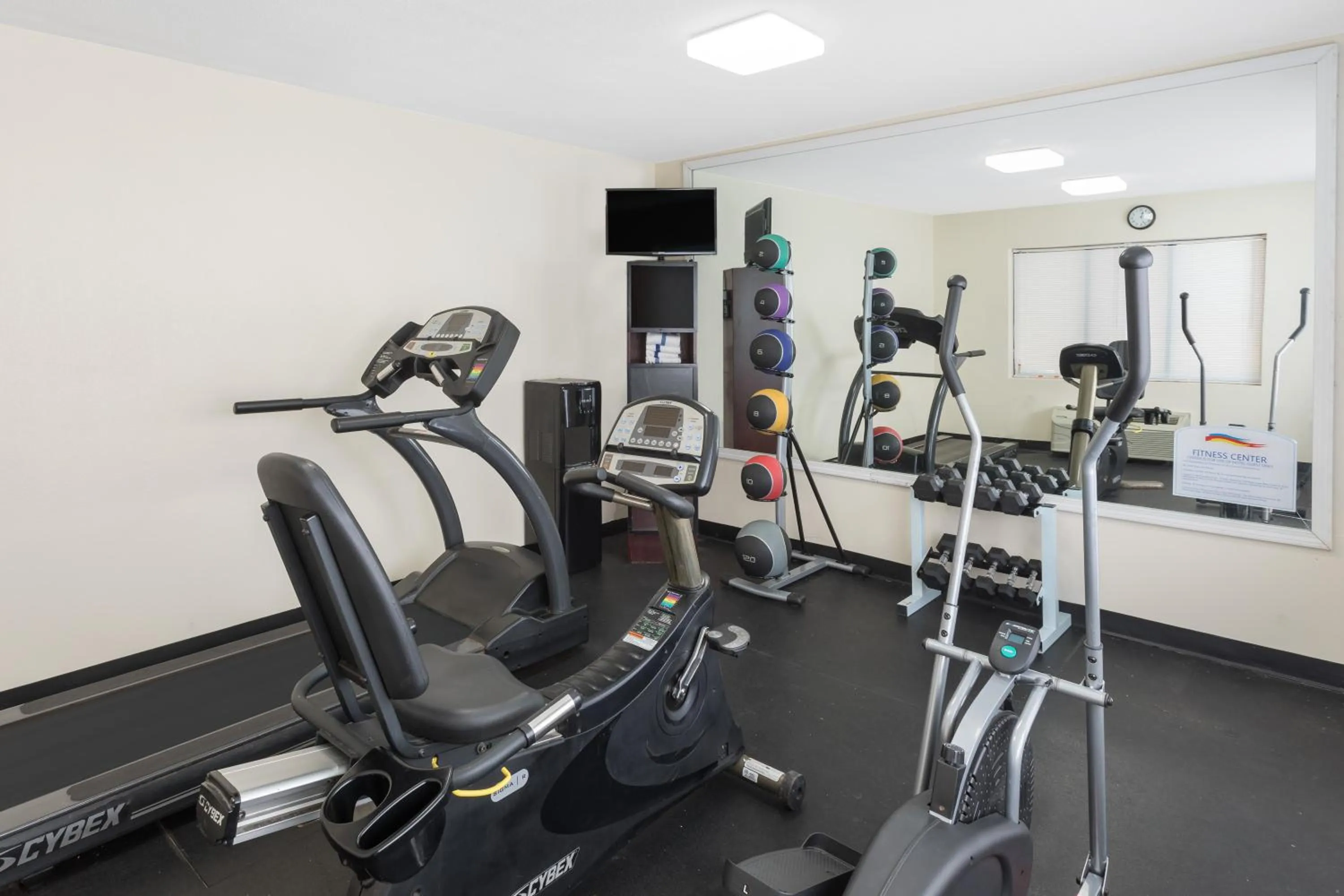 Fitness centre/facilities in Baymont by Wyndham Orangeburg North