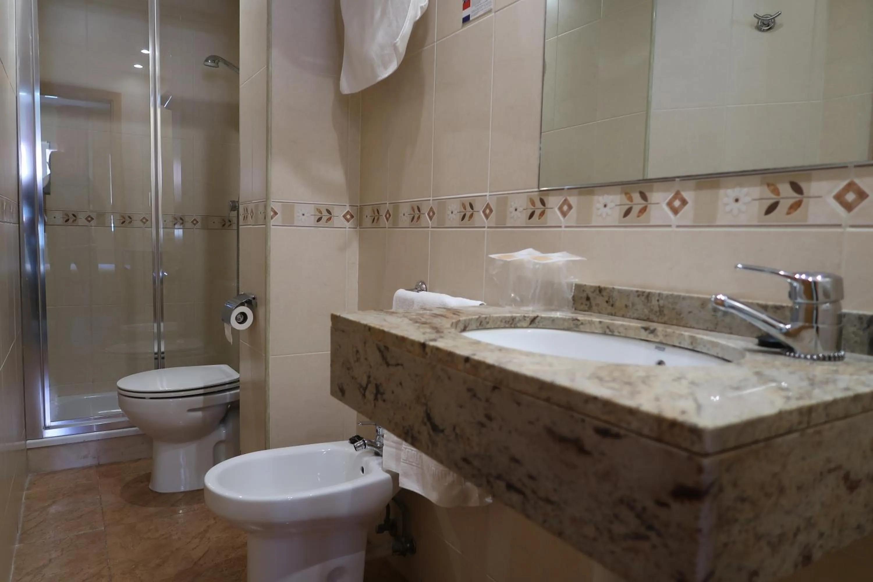 Bathroom in El Camí Hotel