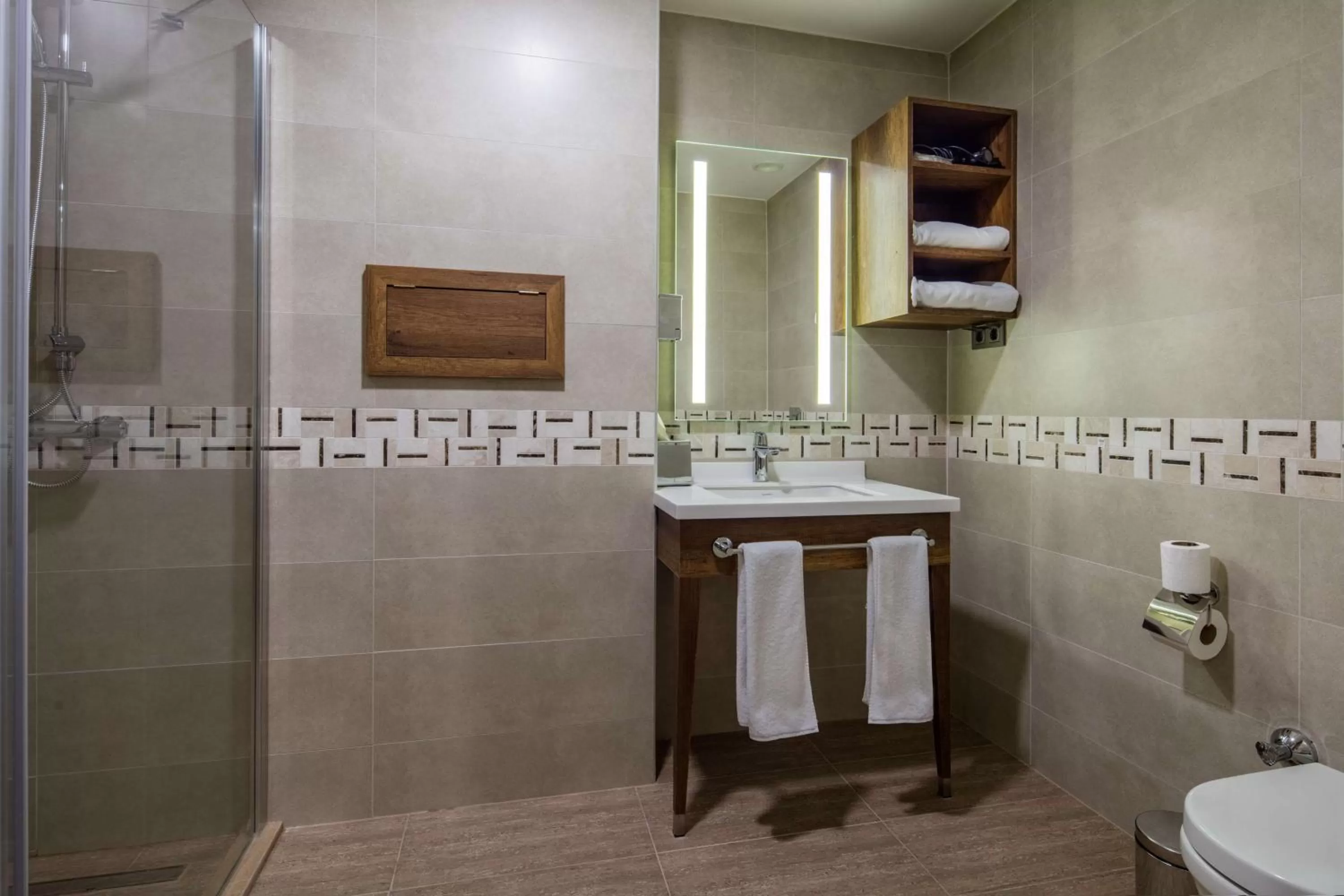 Bathroom in Hampton by Hilton Canakkale Gelibolu