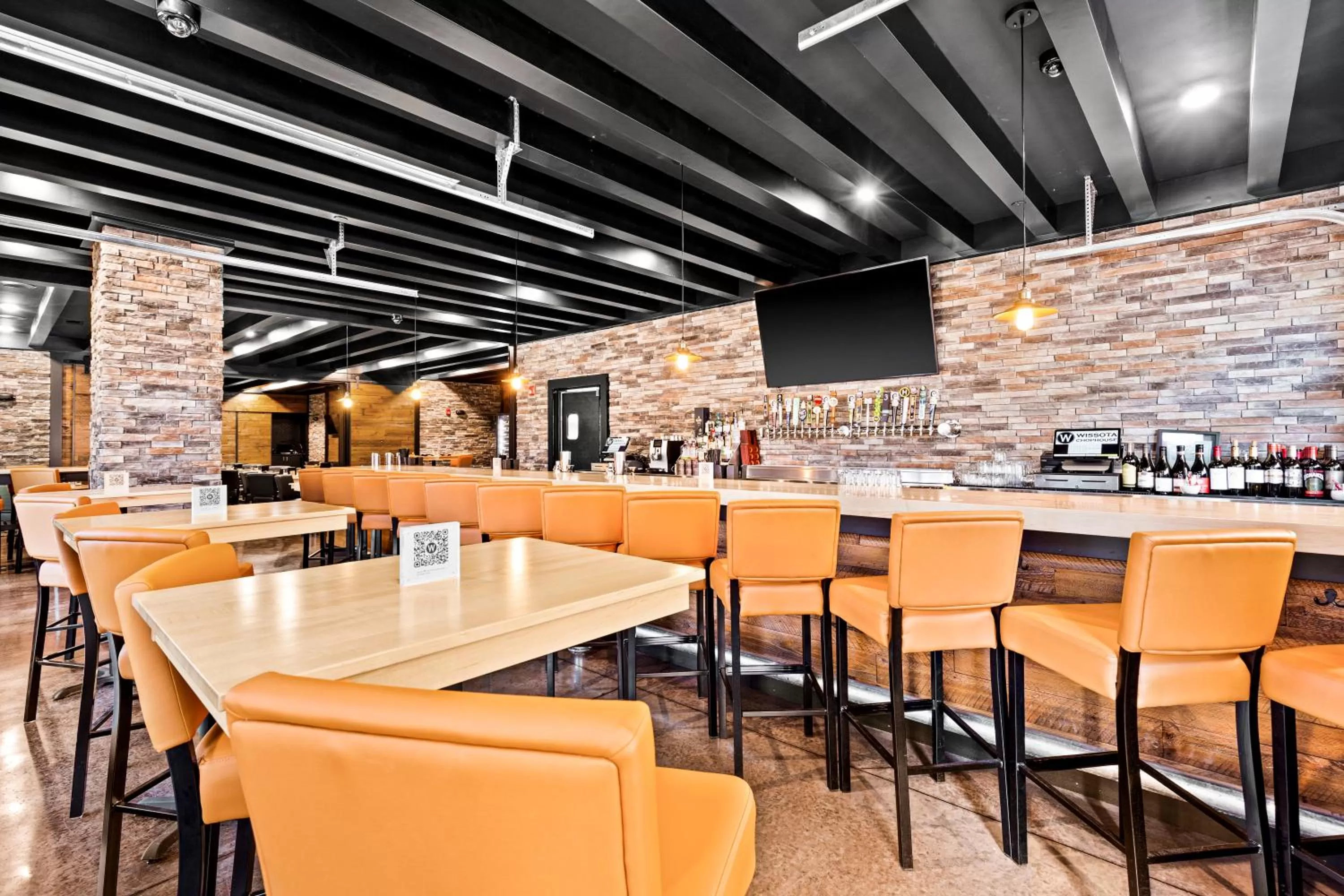 Restaurant/places to eat in Cobblestone Hotel & Suites - Superior Duluth