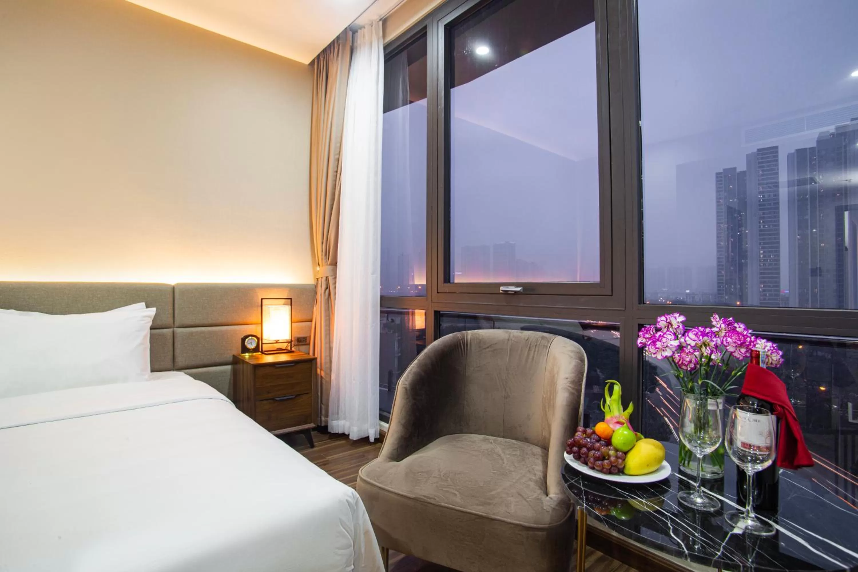 Coffee/tea facilities in Western Skyline Hotel